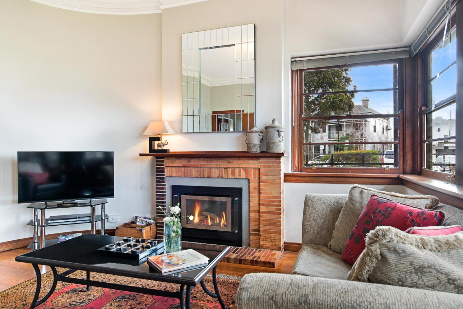 Captains Retreat Apartments and Cottages