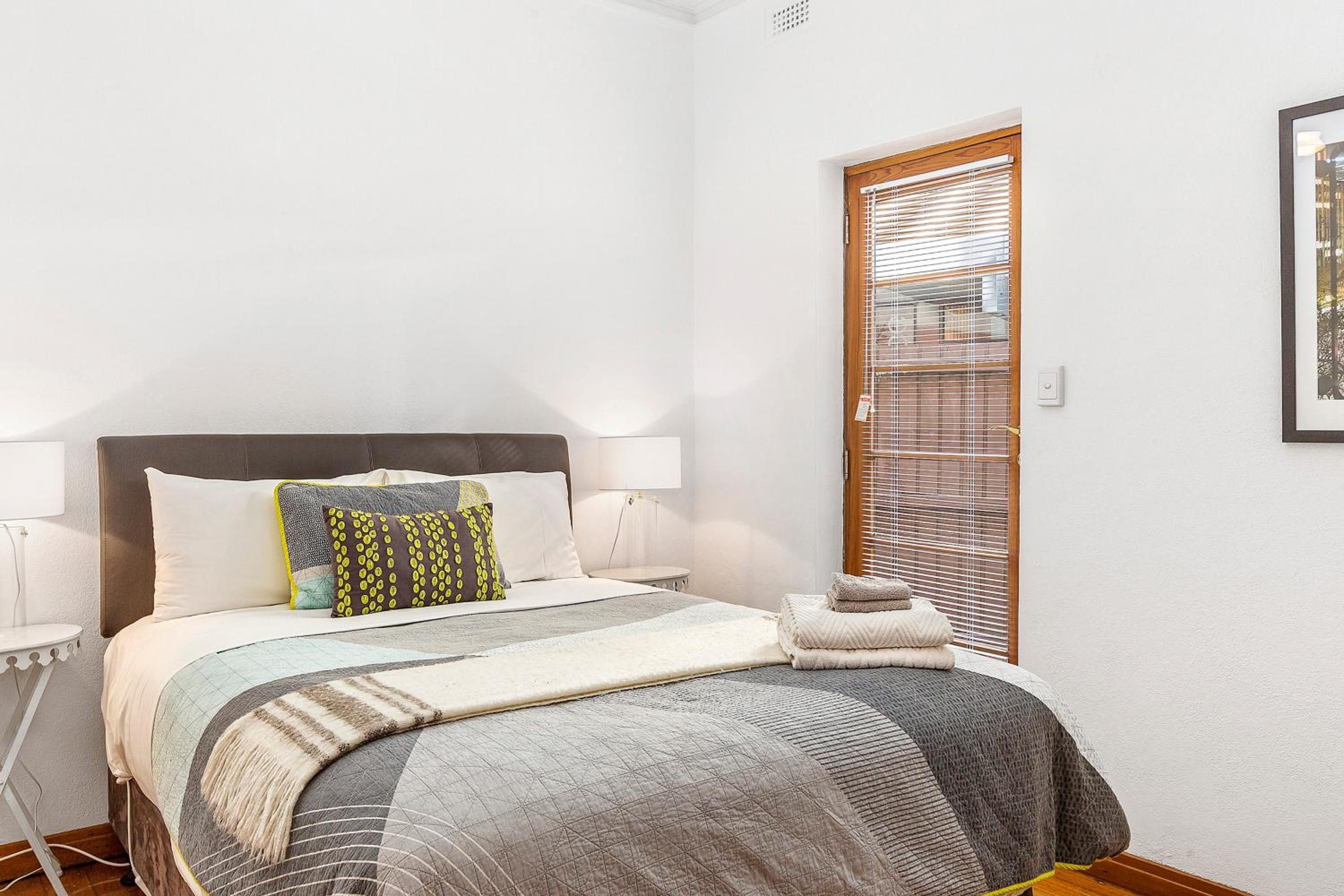 Captains Retreat Apartments and Cottages