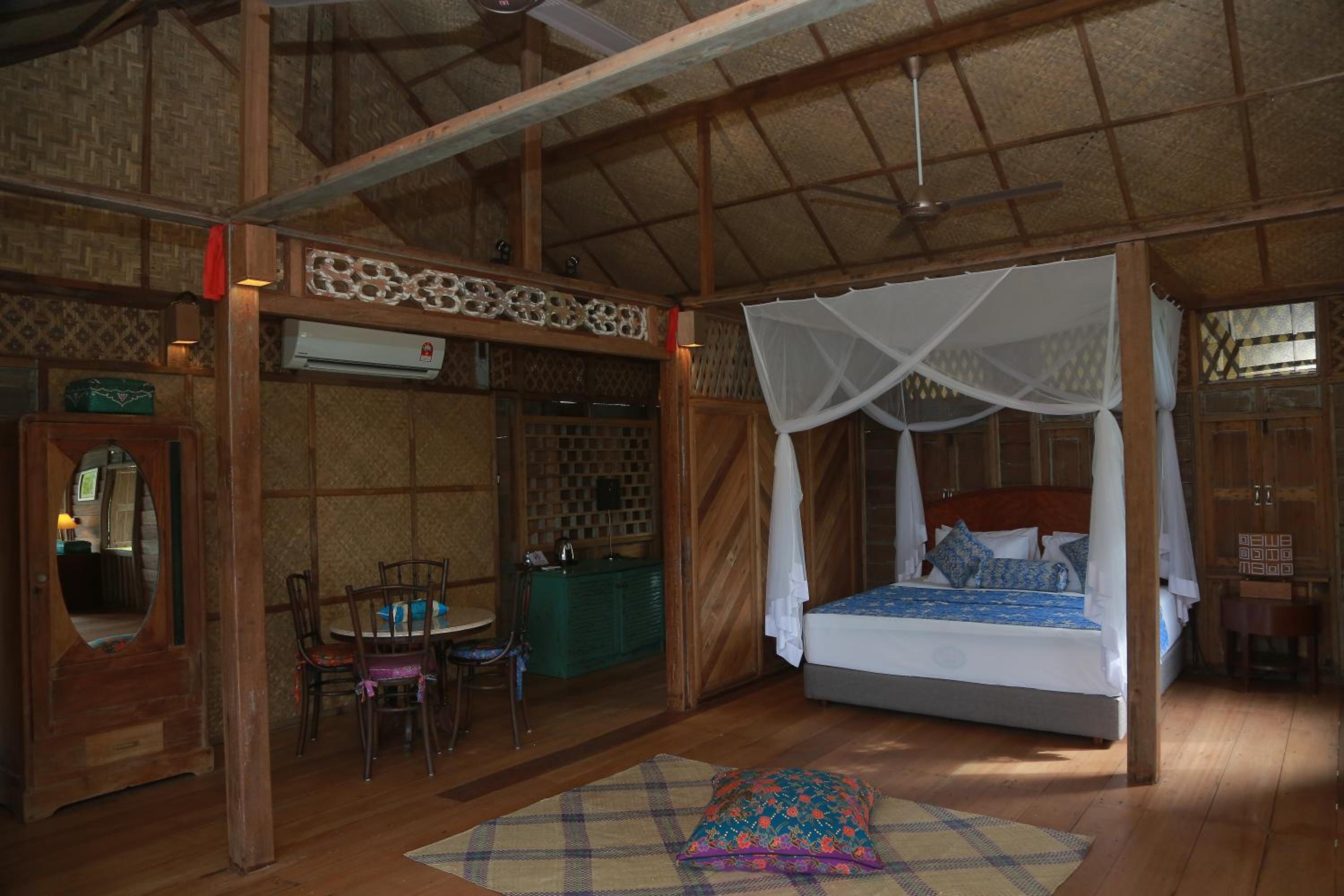 Kunang Kunang Heritage Villas