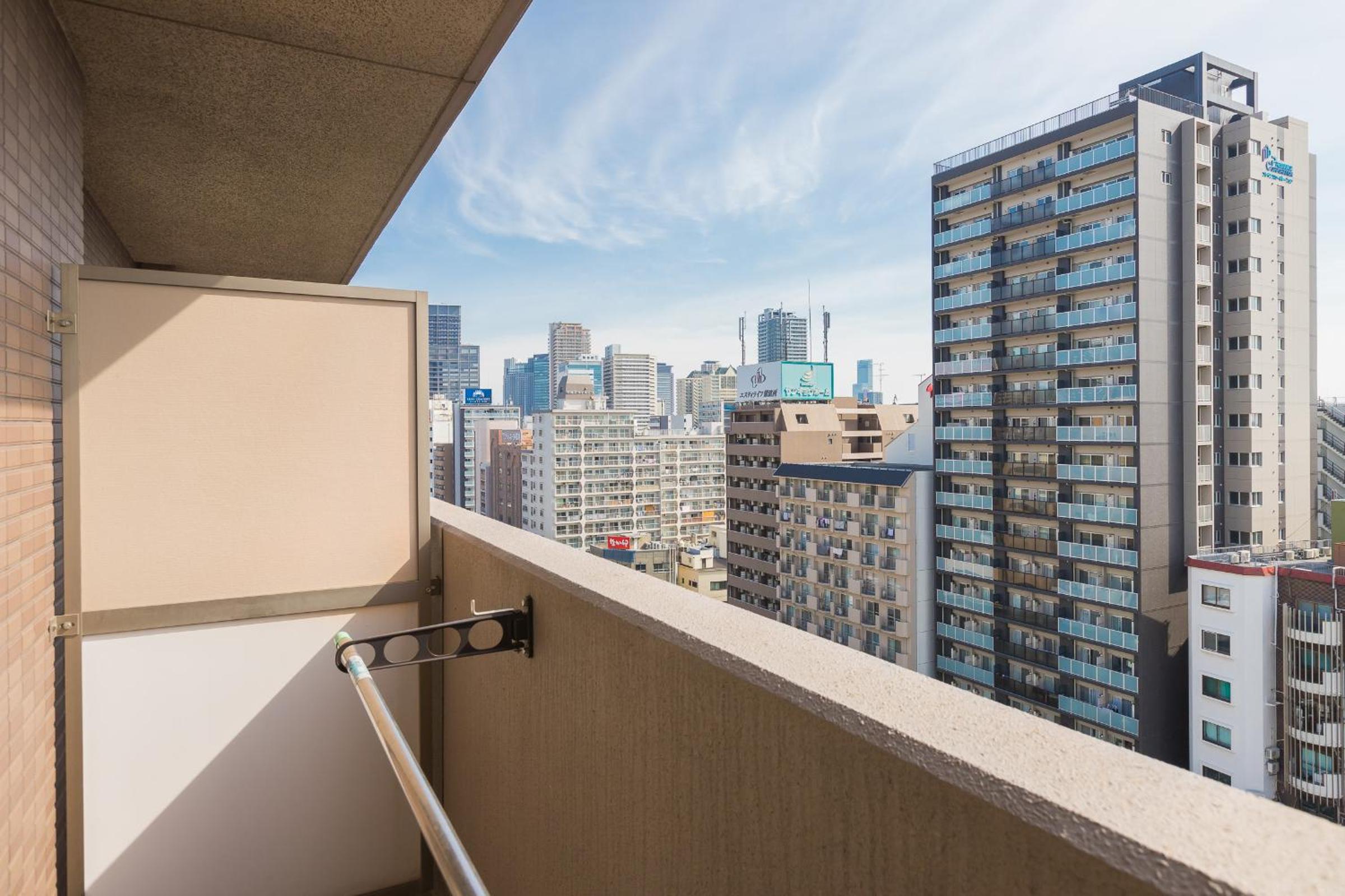 Nanba West Sakuragawa Station Apartment