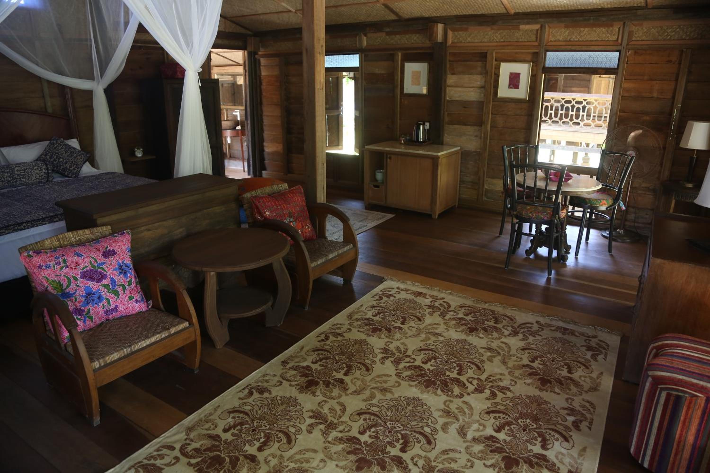 Kunang Kunang Heritage Villas