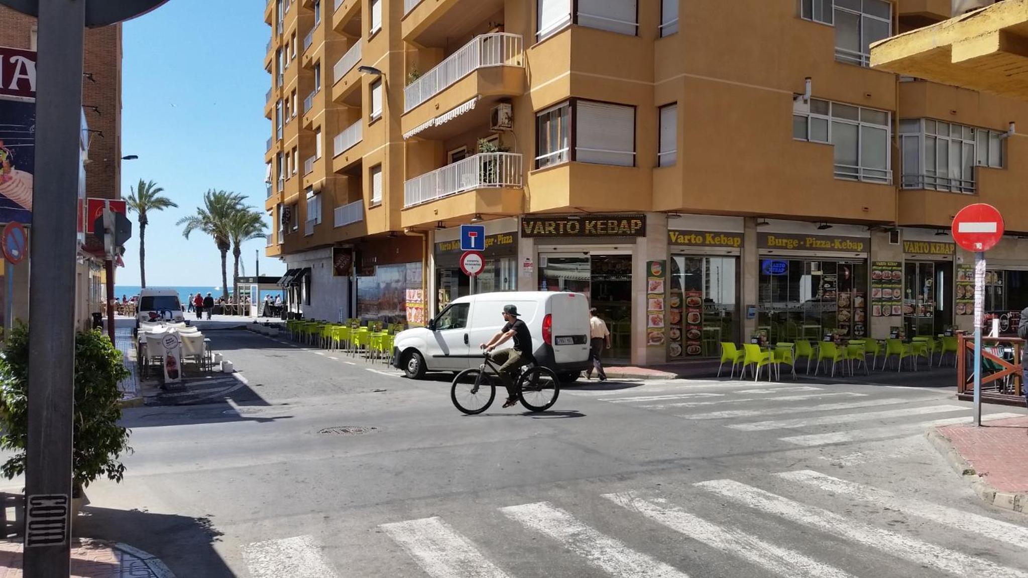 APARTAMENTO EN CENTRO A 150M DEL MAR Apolo B view 4