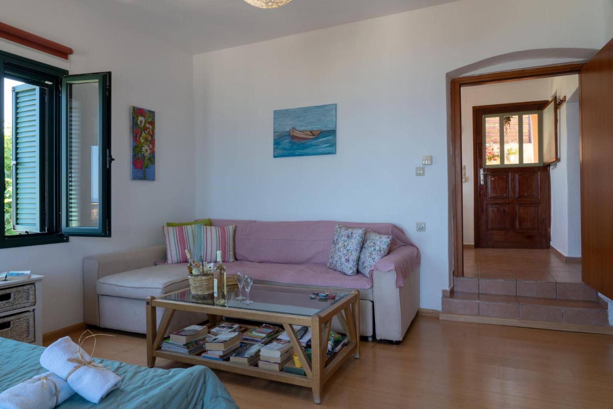 The Hillside Home 26
