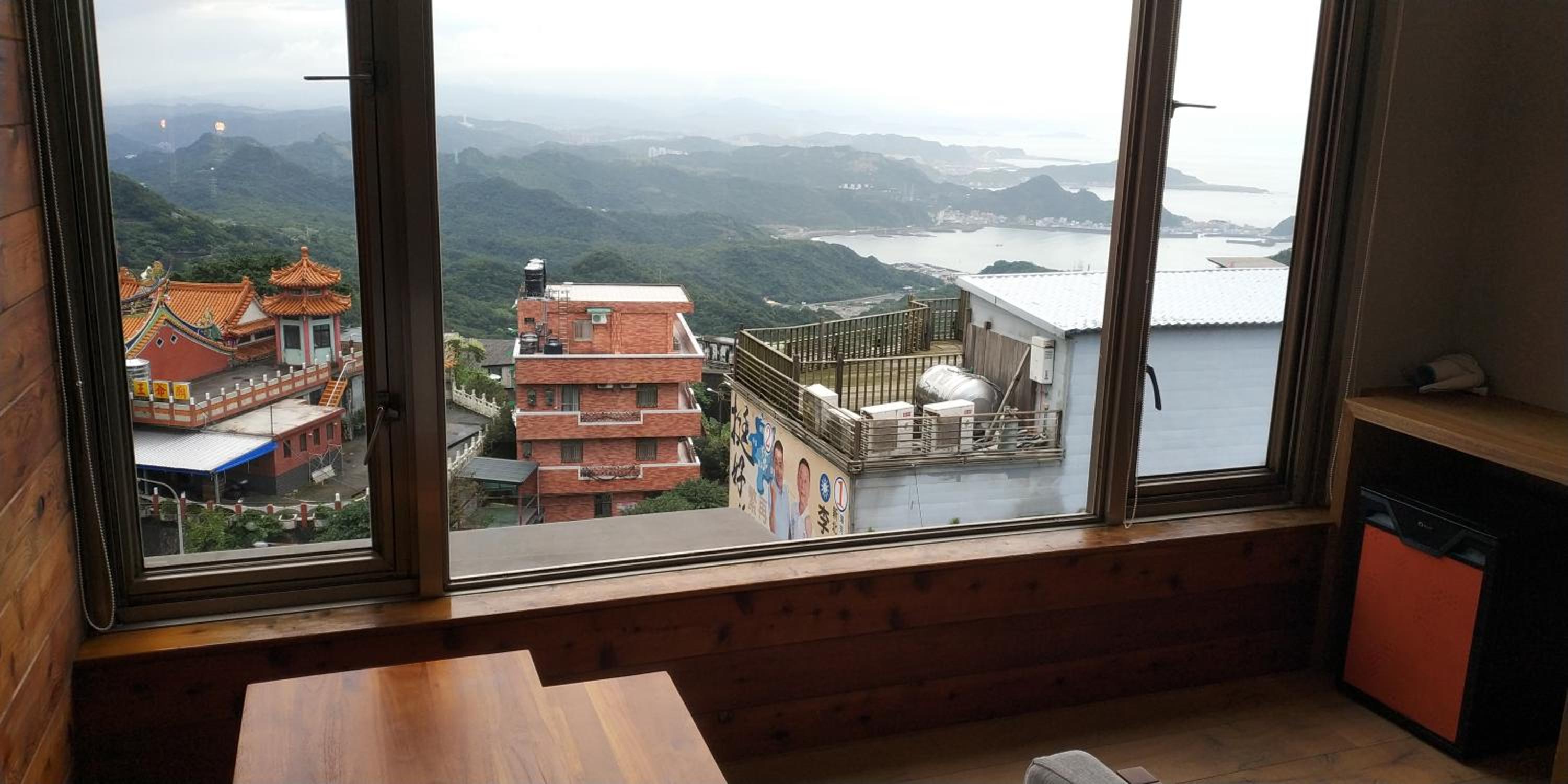Jiufen HappyLand B&B
