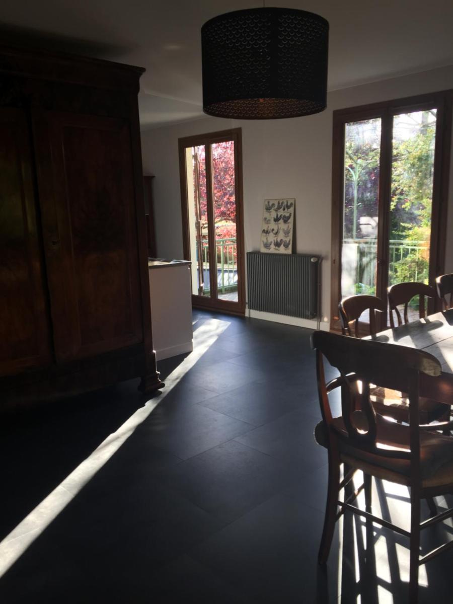 Sous la tour, photo 13