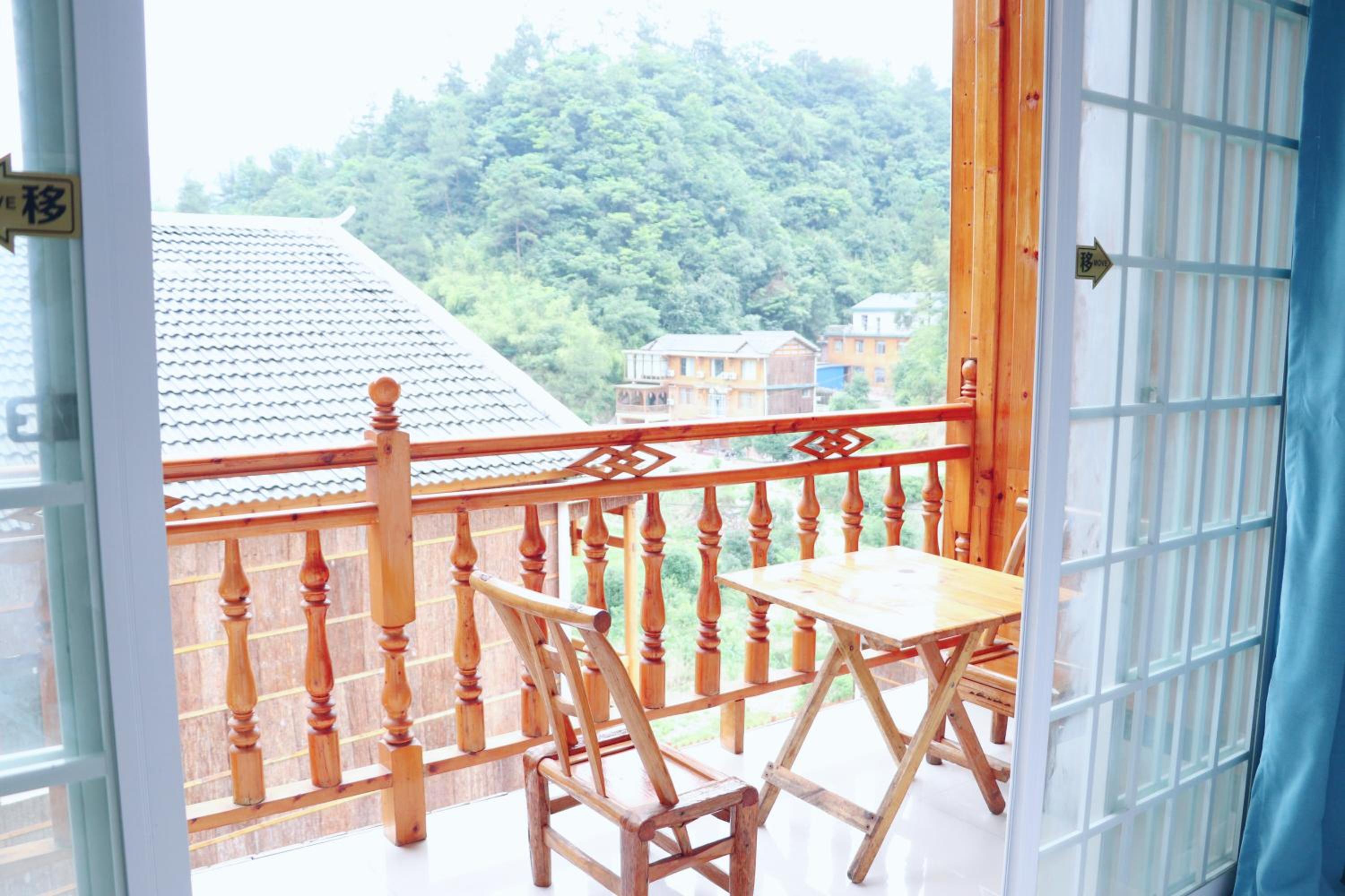 Tongfu Inn(In the National Park)
