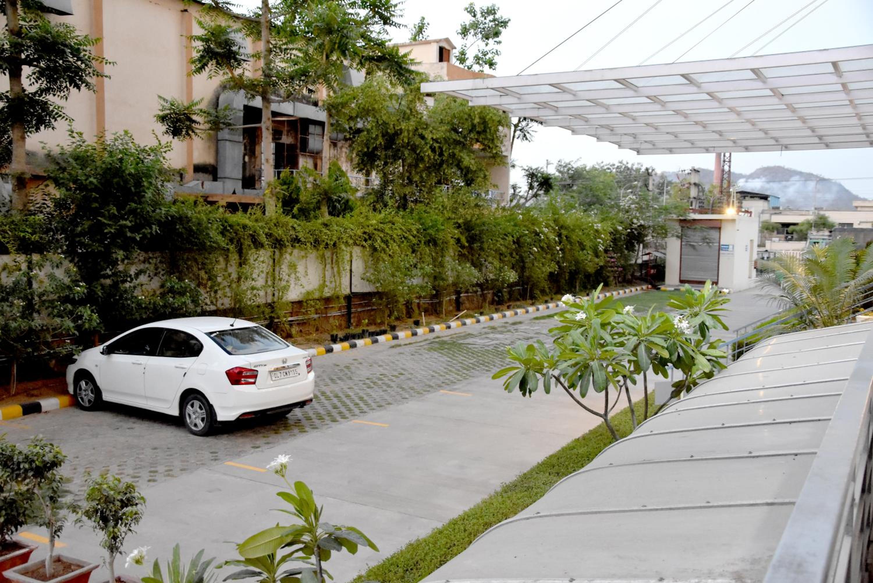 Starlit Suites Neemrana view 5
