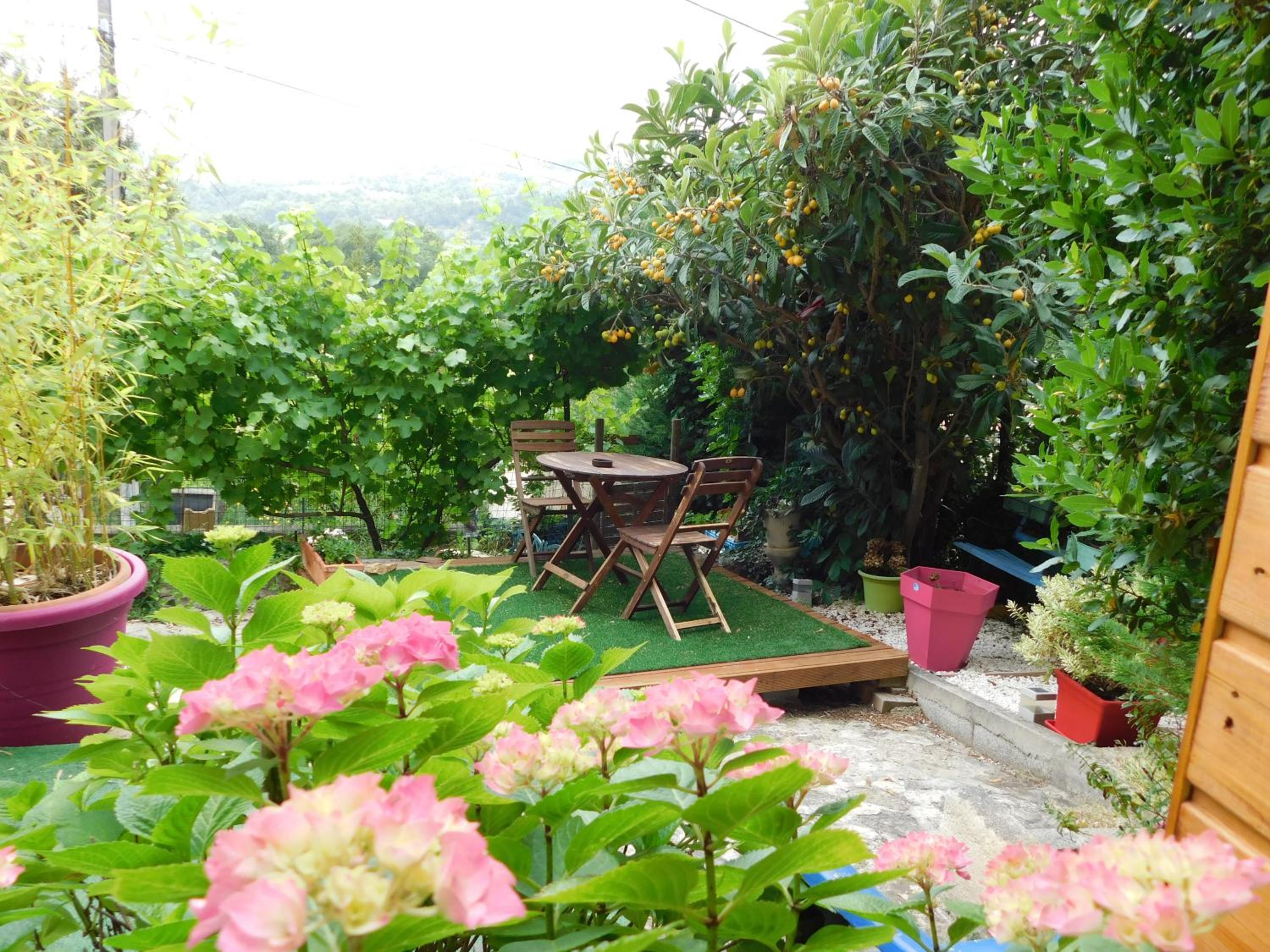 villa les Pins view 2