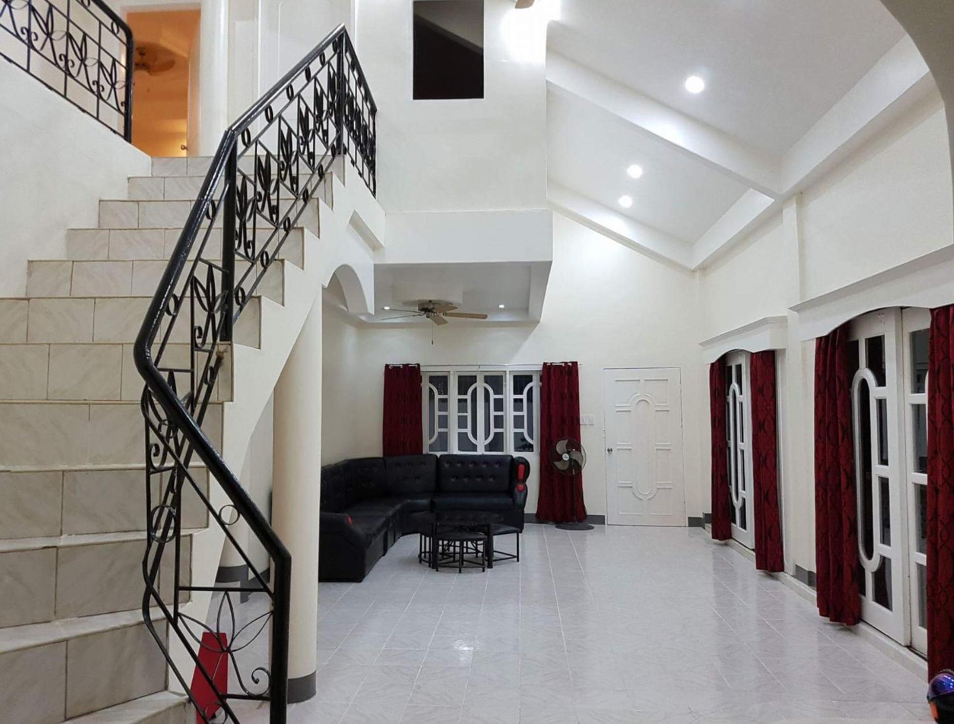 OMG Guesthouse Room for 3 Ground floor
