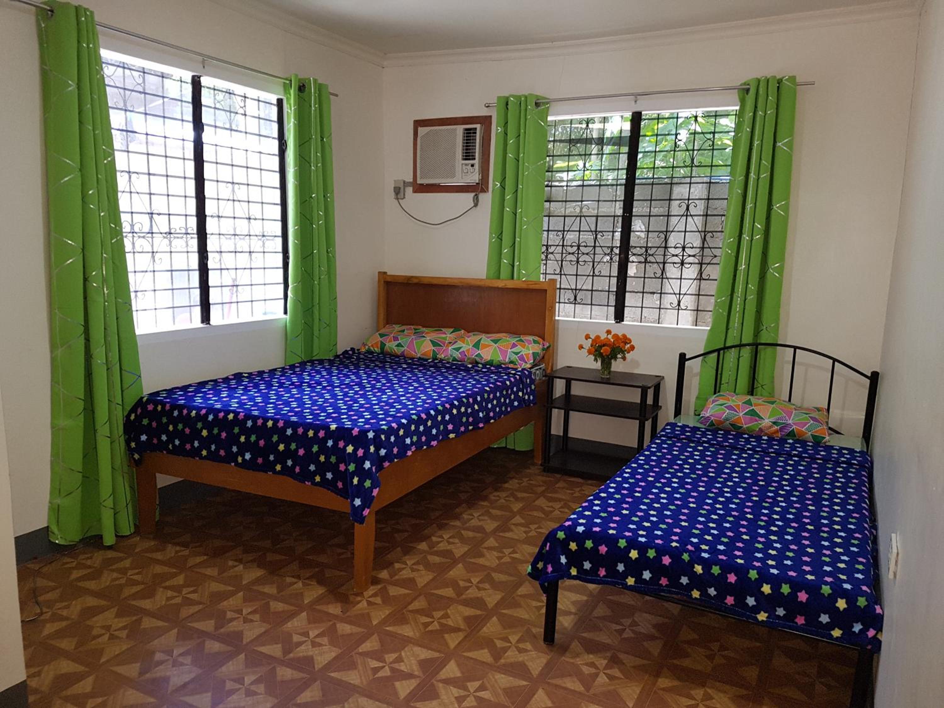 OMG Guesthouse Room for 3 Ground floor