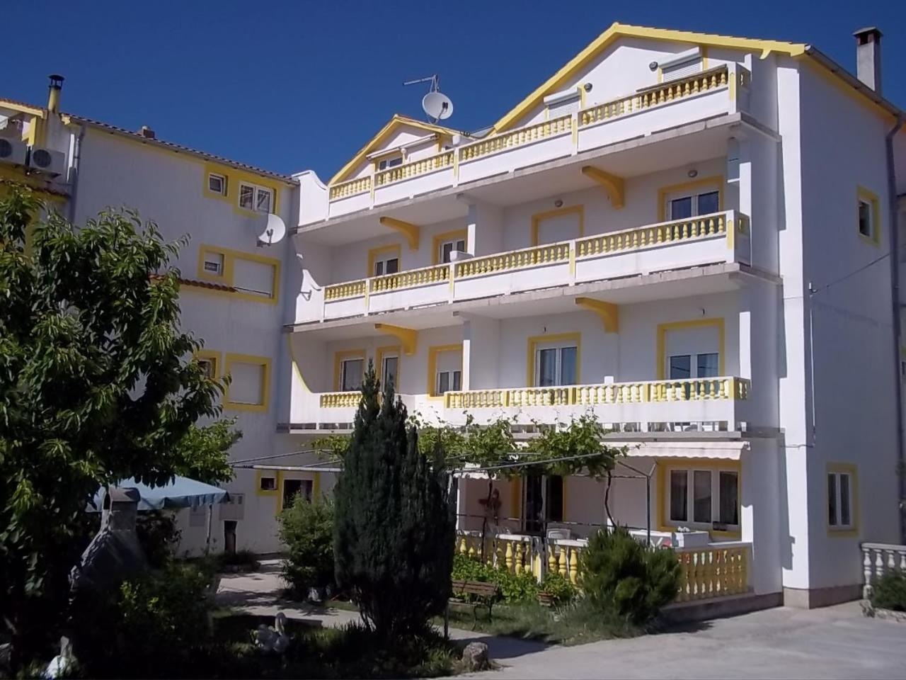 Apartments Mare view 4