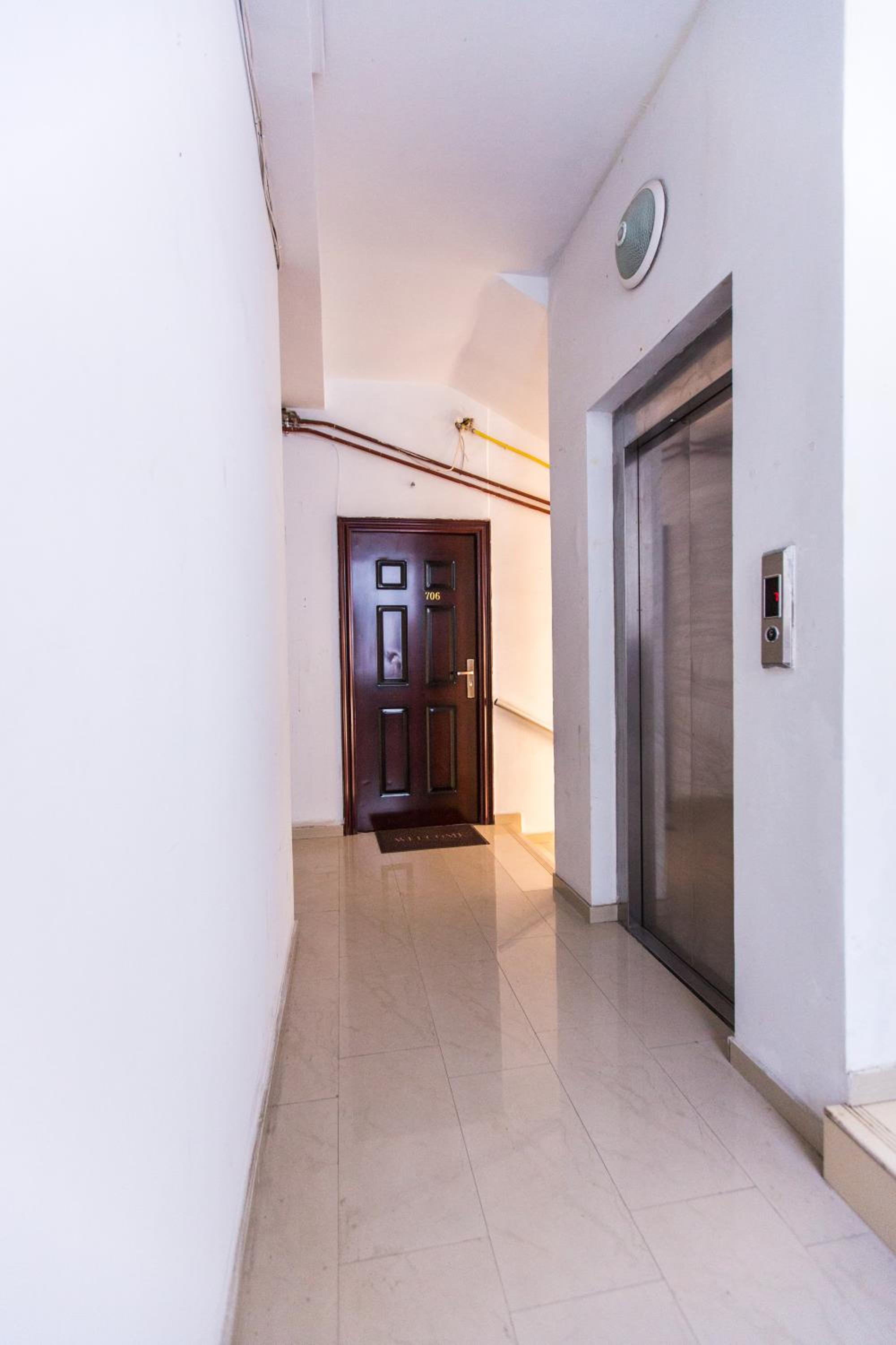 Apartament on Rustaveli view 3