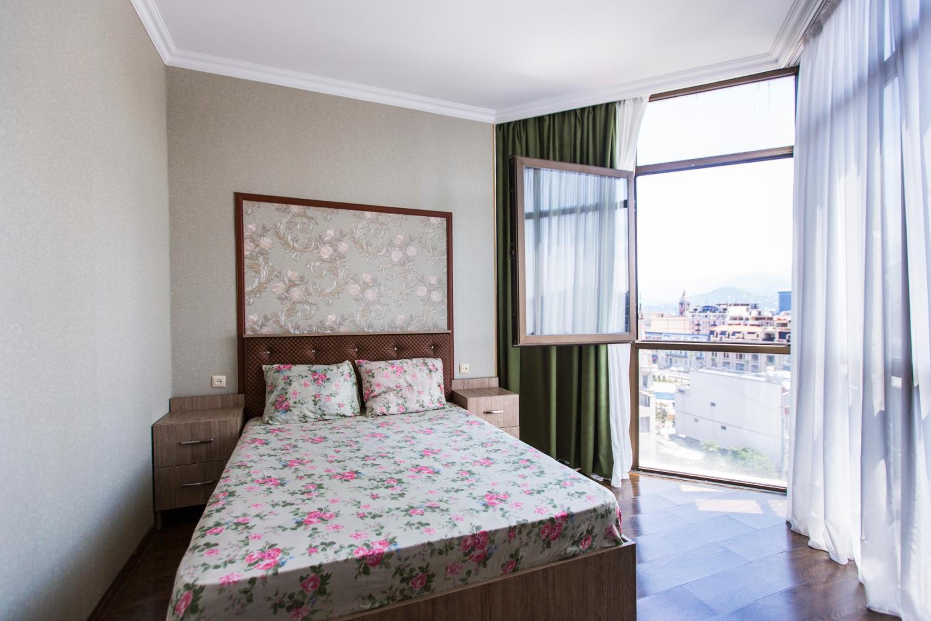 Apartament on Rustaveli view 5
