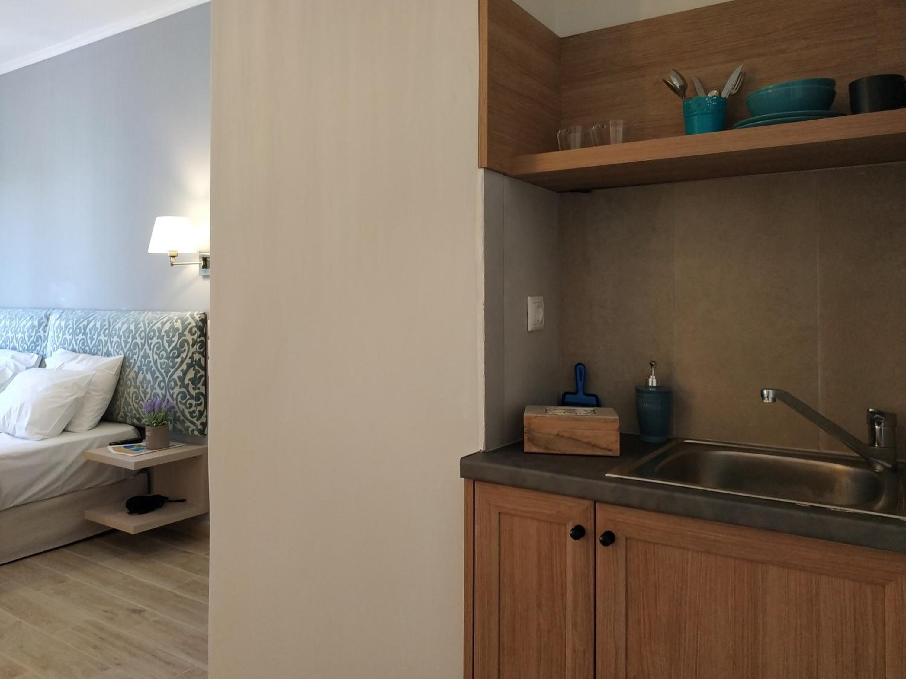 Lilly Apartments