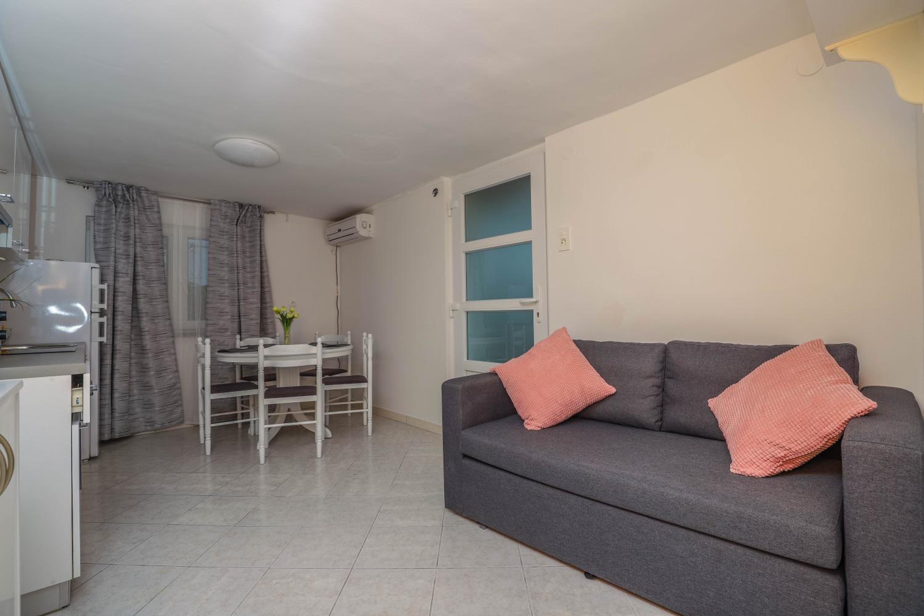 Apartment Lisinski view 5