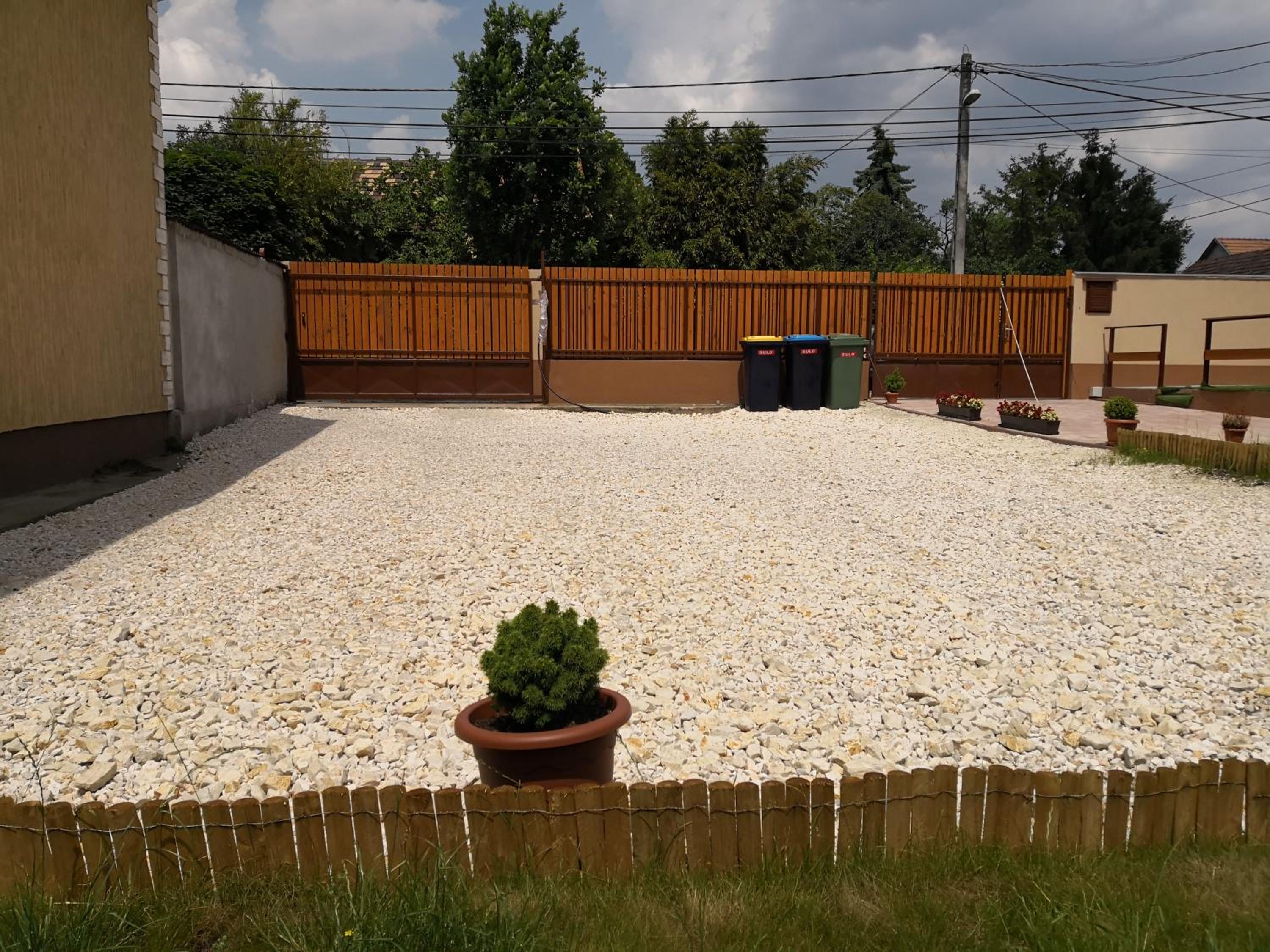 Green Garden Plus Apartman view 5