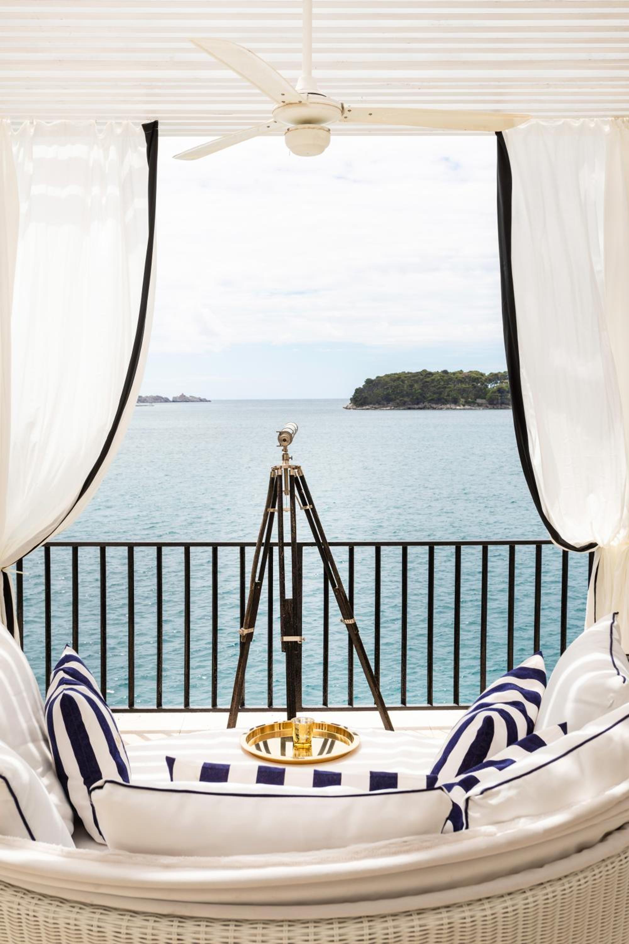 Villa Mey's Place On The Beach