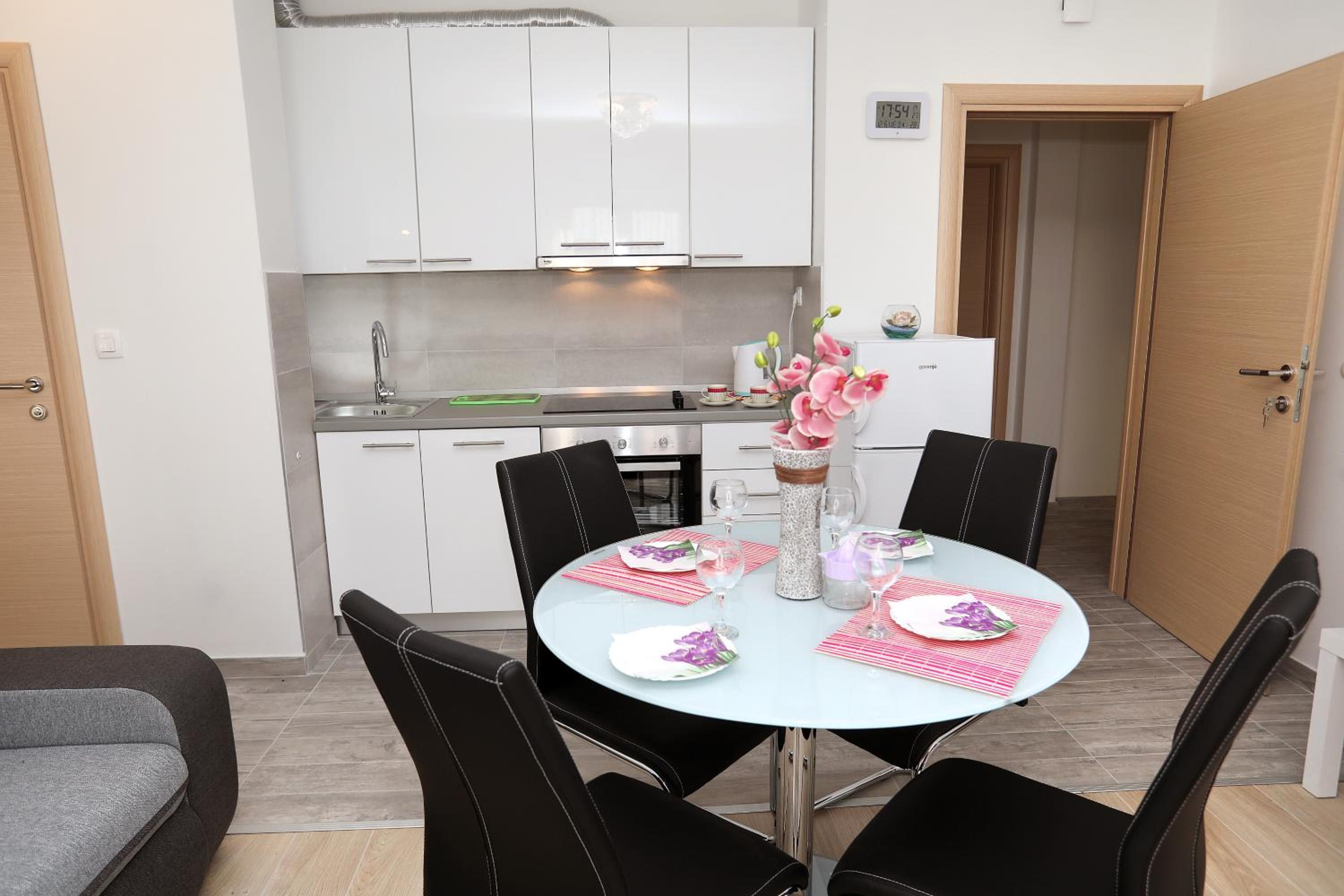 Bridgeview apartment