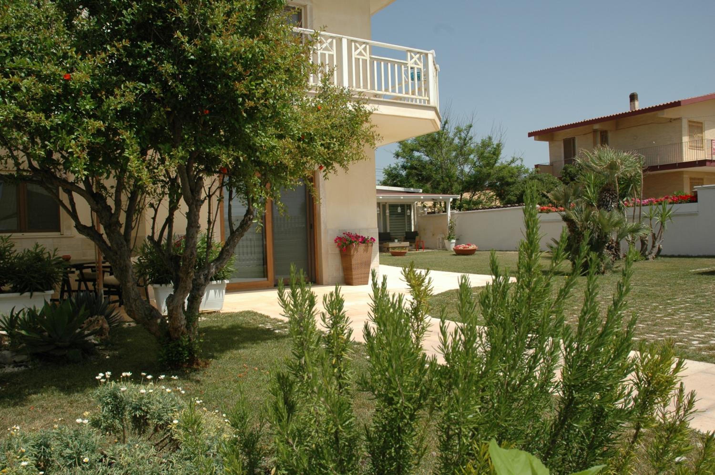 Sole e mare photo 3