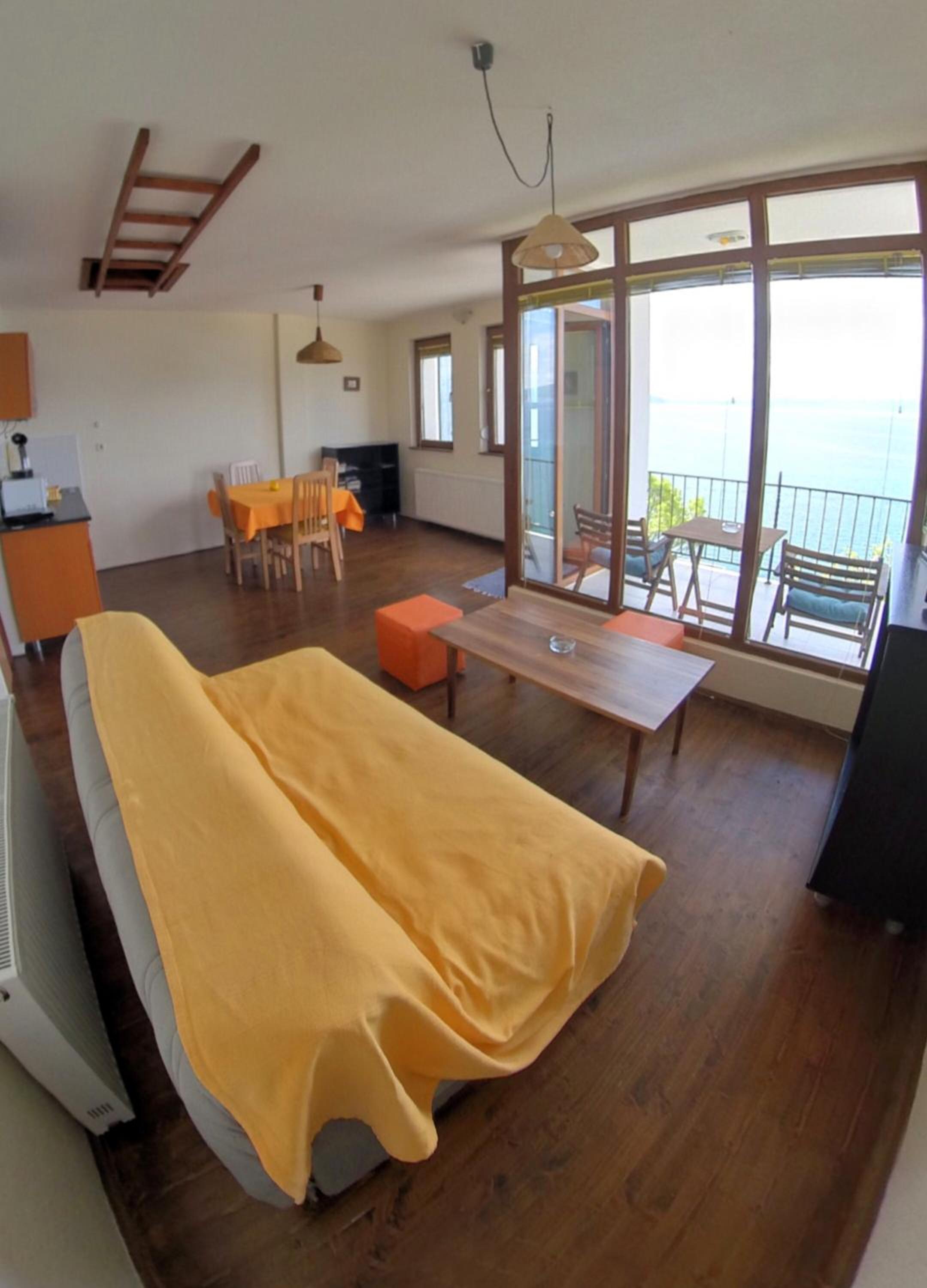 Apartment Kaneo view 2