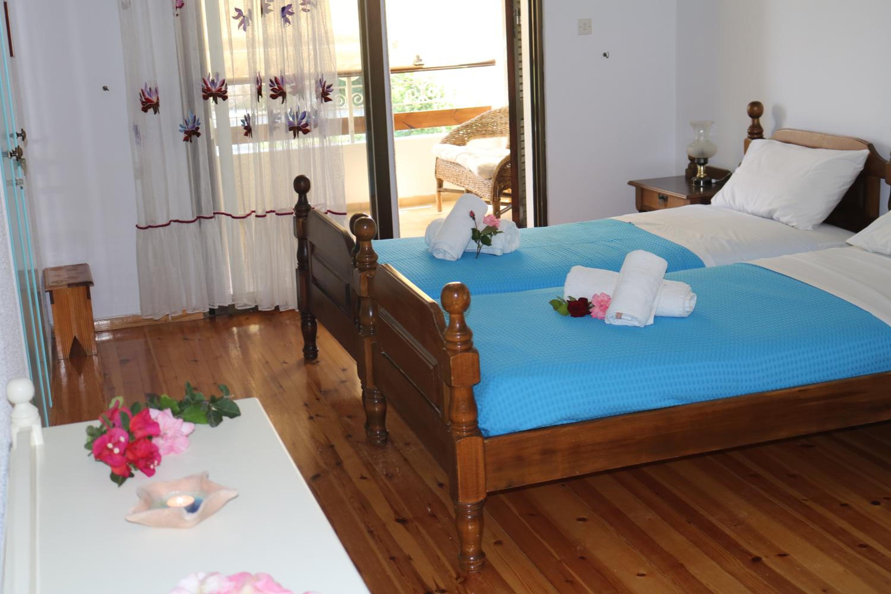 Lefkada Beachfront Apartment
