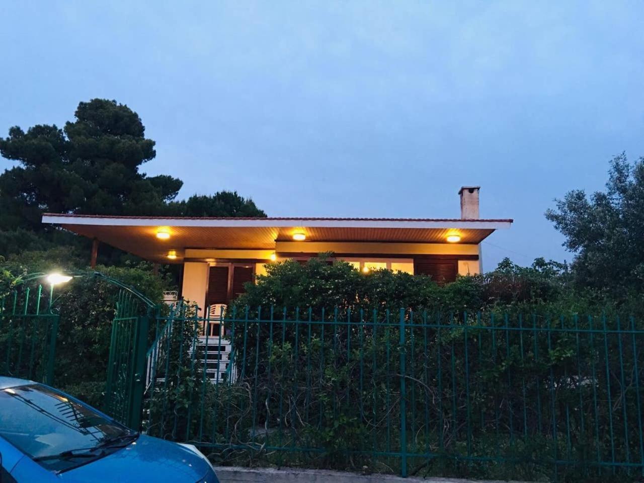 Angela Seaside Summer house view 3