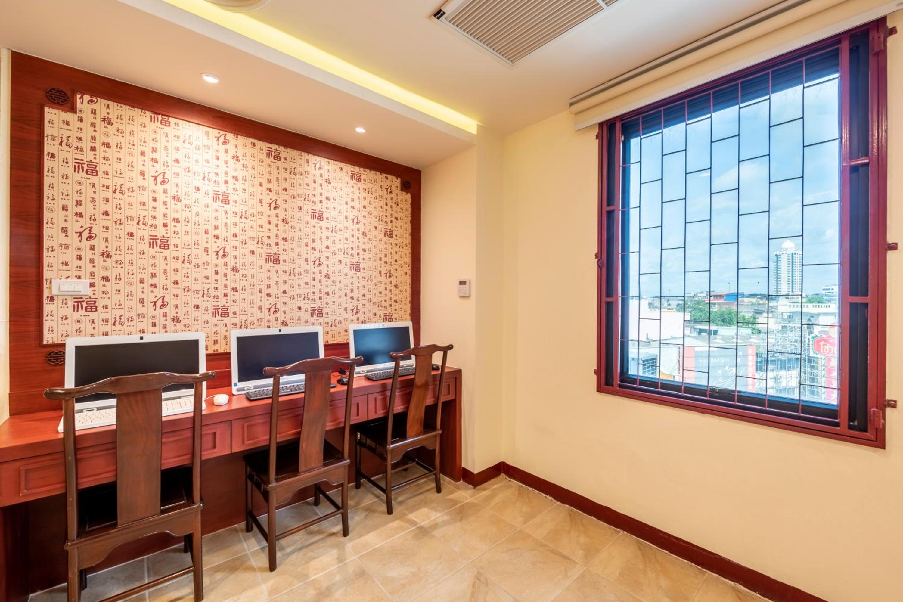 meeting & event spaces