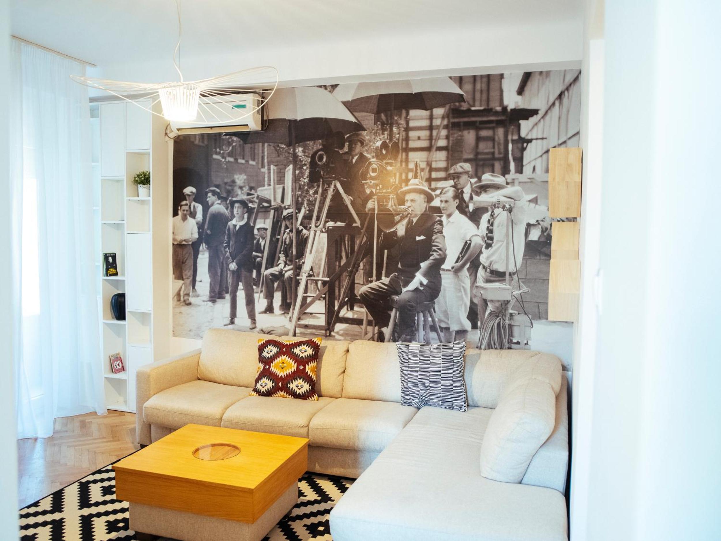 Alba Apartment on Calea Victoriei view 2