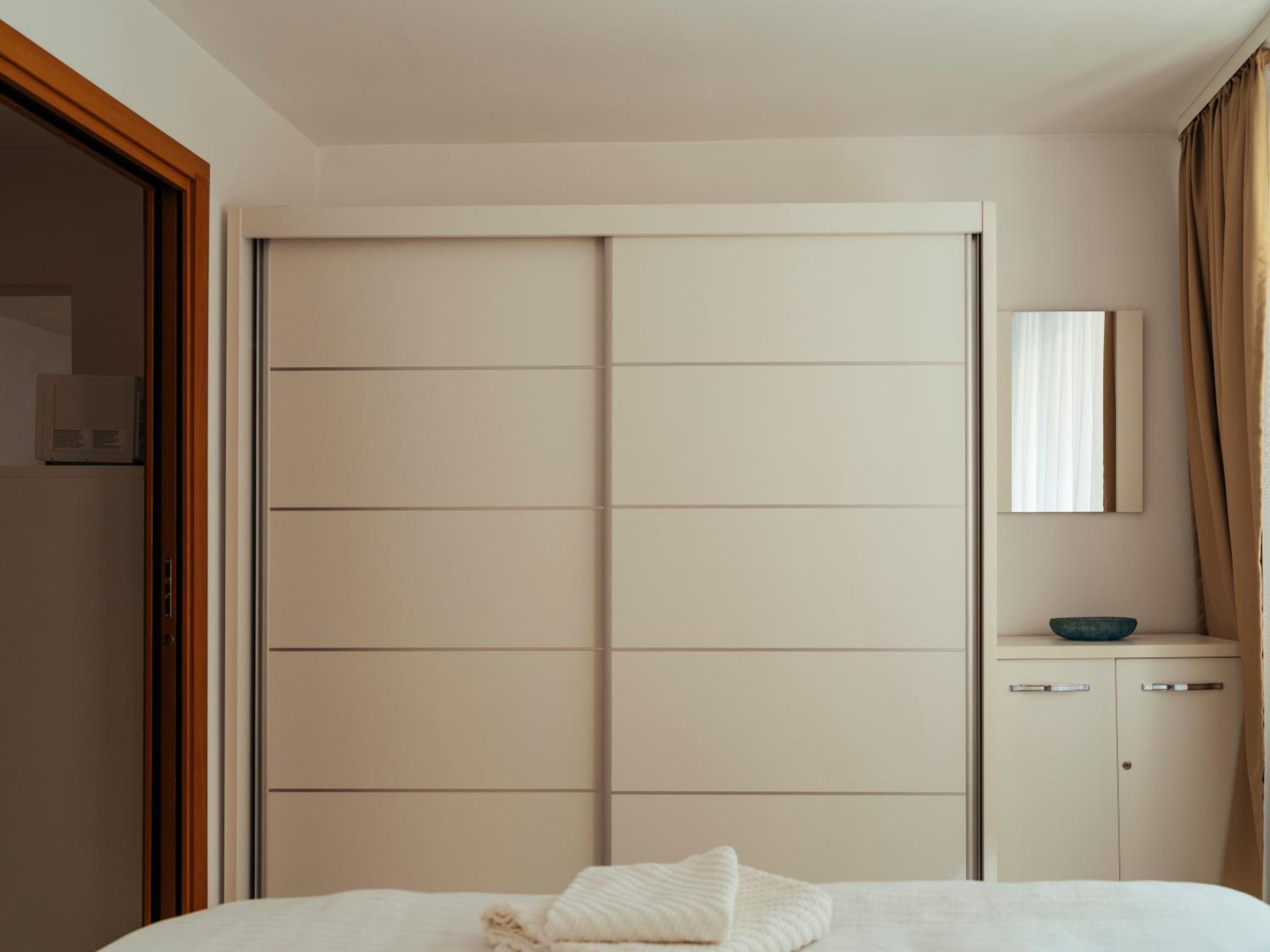 Romanian Atheneum Apartment view 4