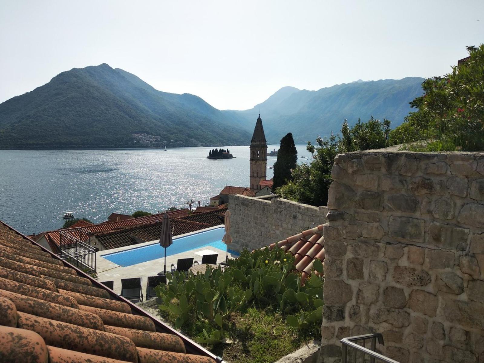 Old House Perast view 3
