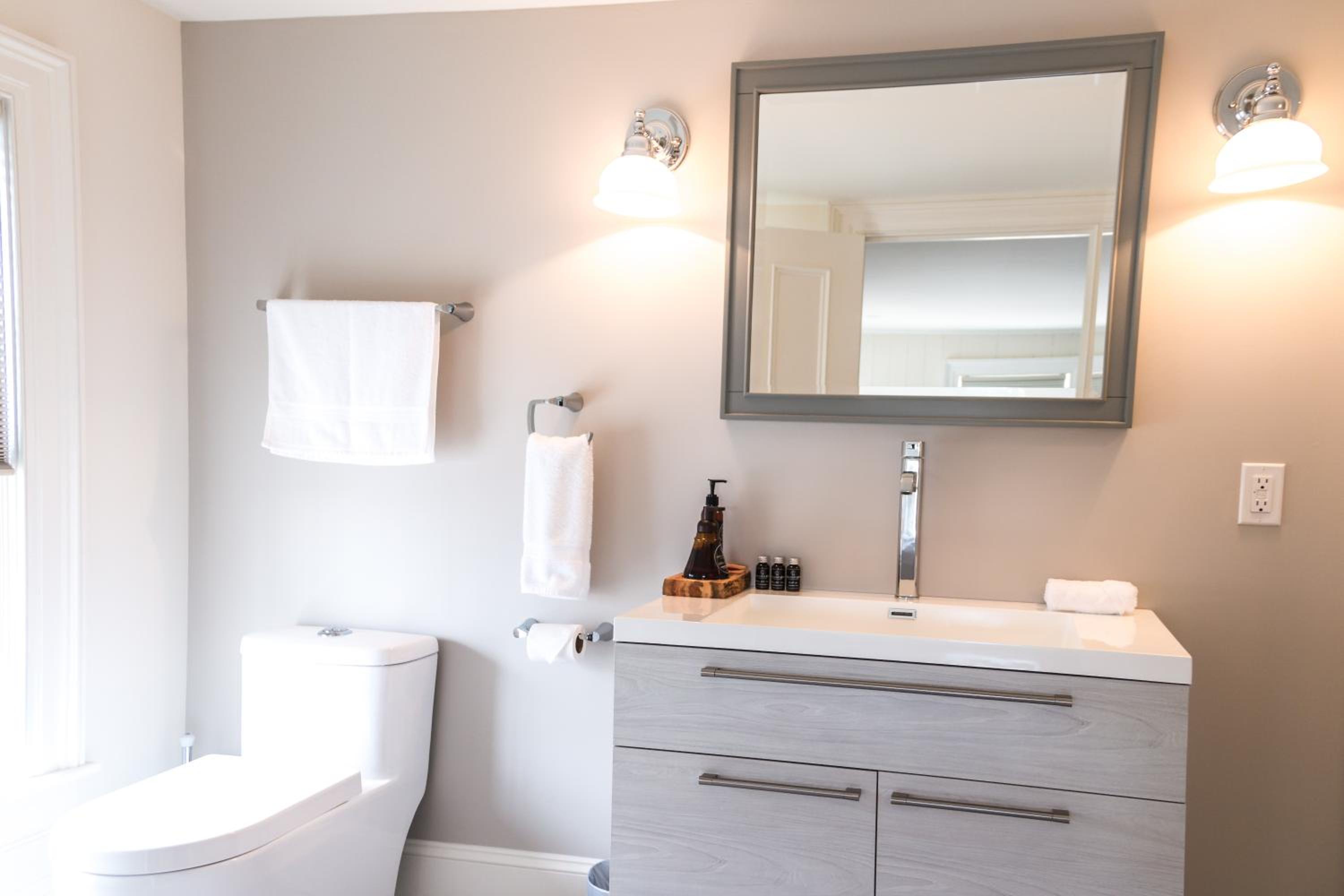 Russelltown Inn