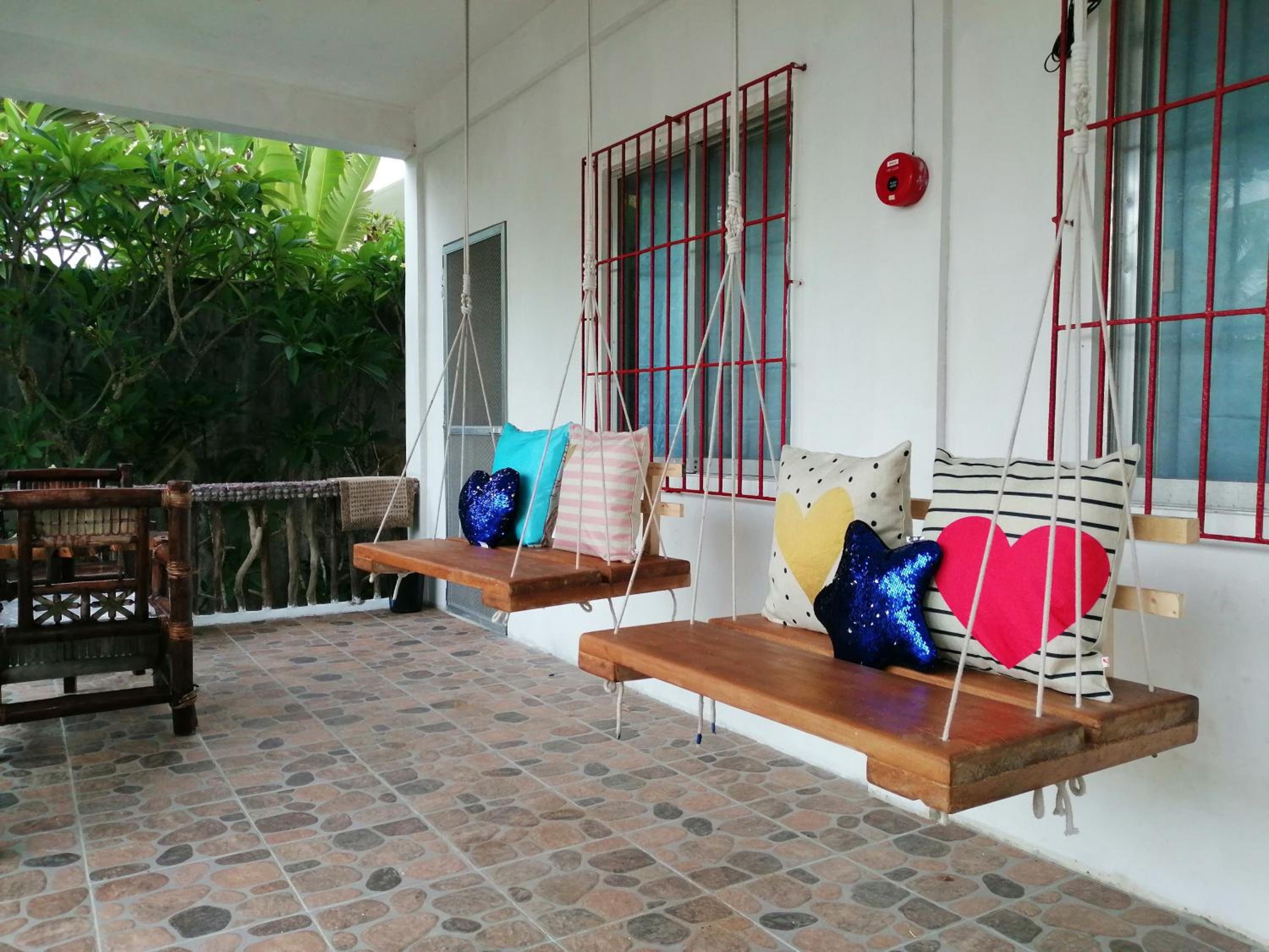 Photo 6