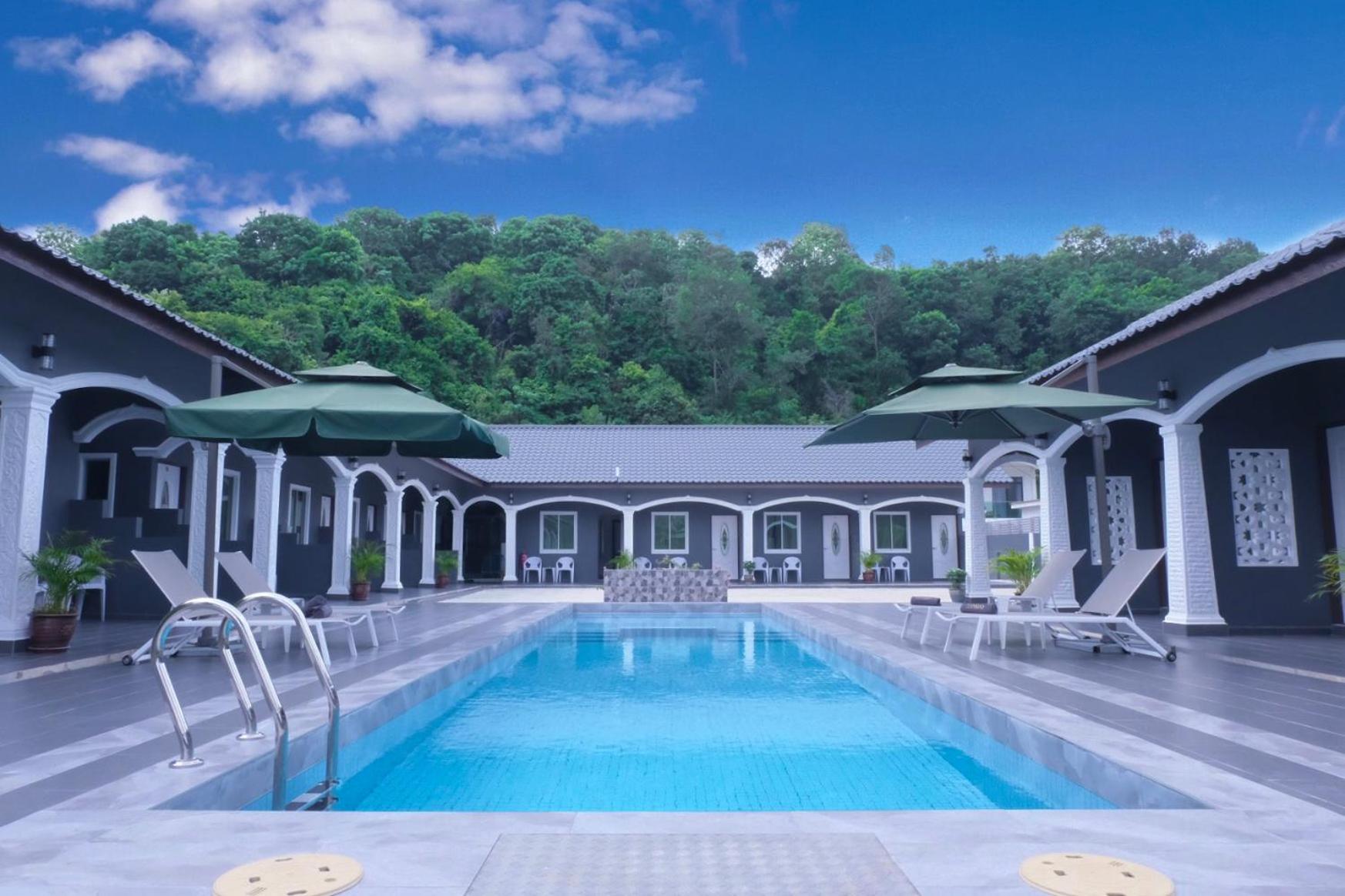 Cenang Rooms With Pool by Virgo Star Resort photo 1