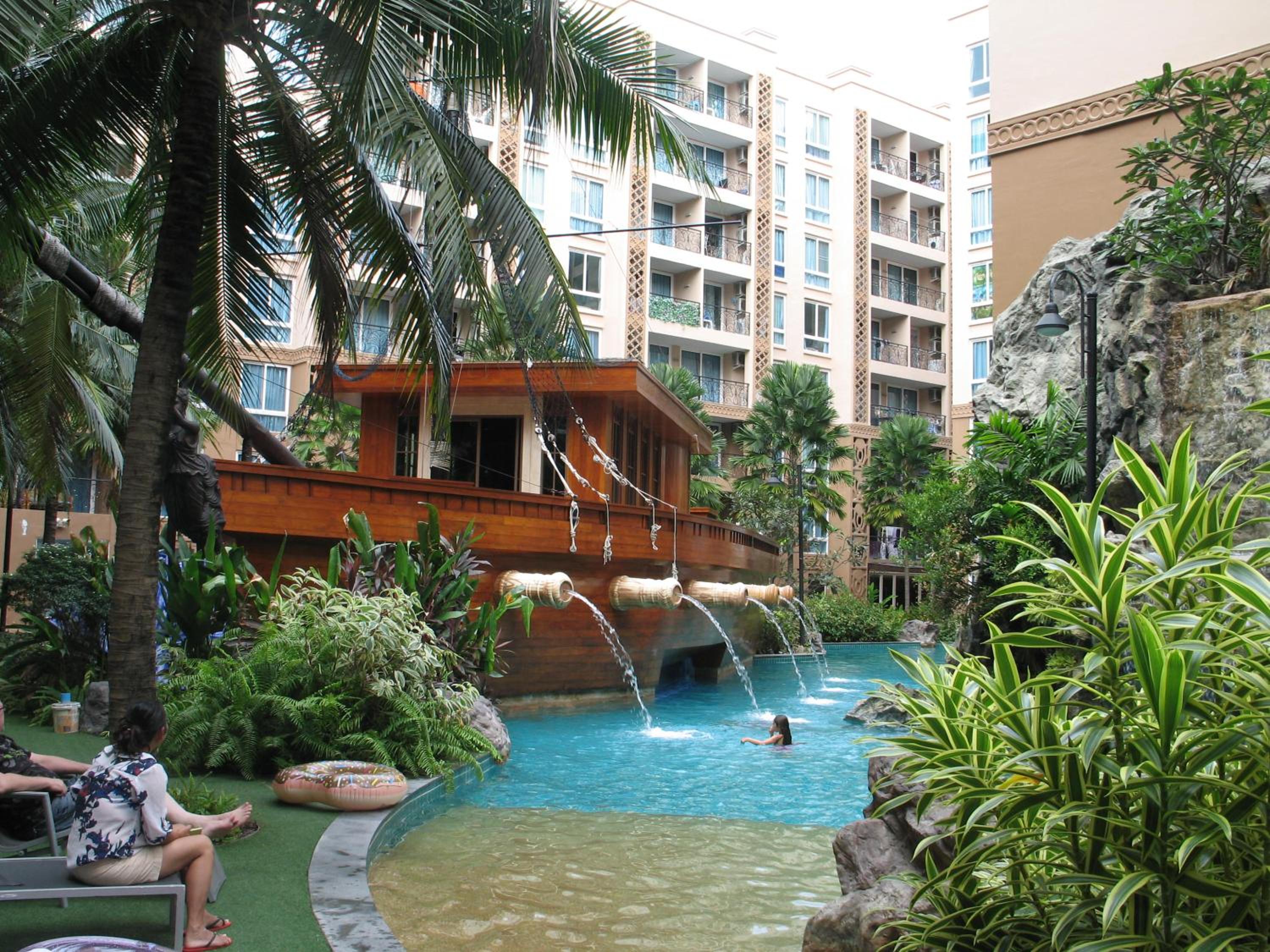 Atlantis Condo Resort