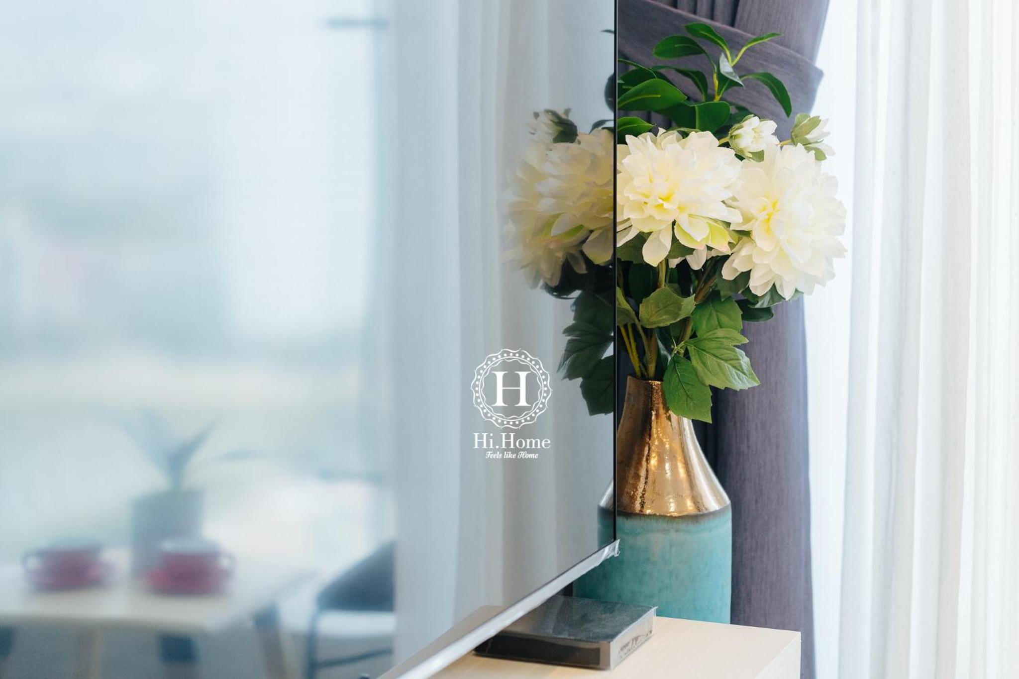 Hi-Home Suites - Vinhomes Metropolis