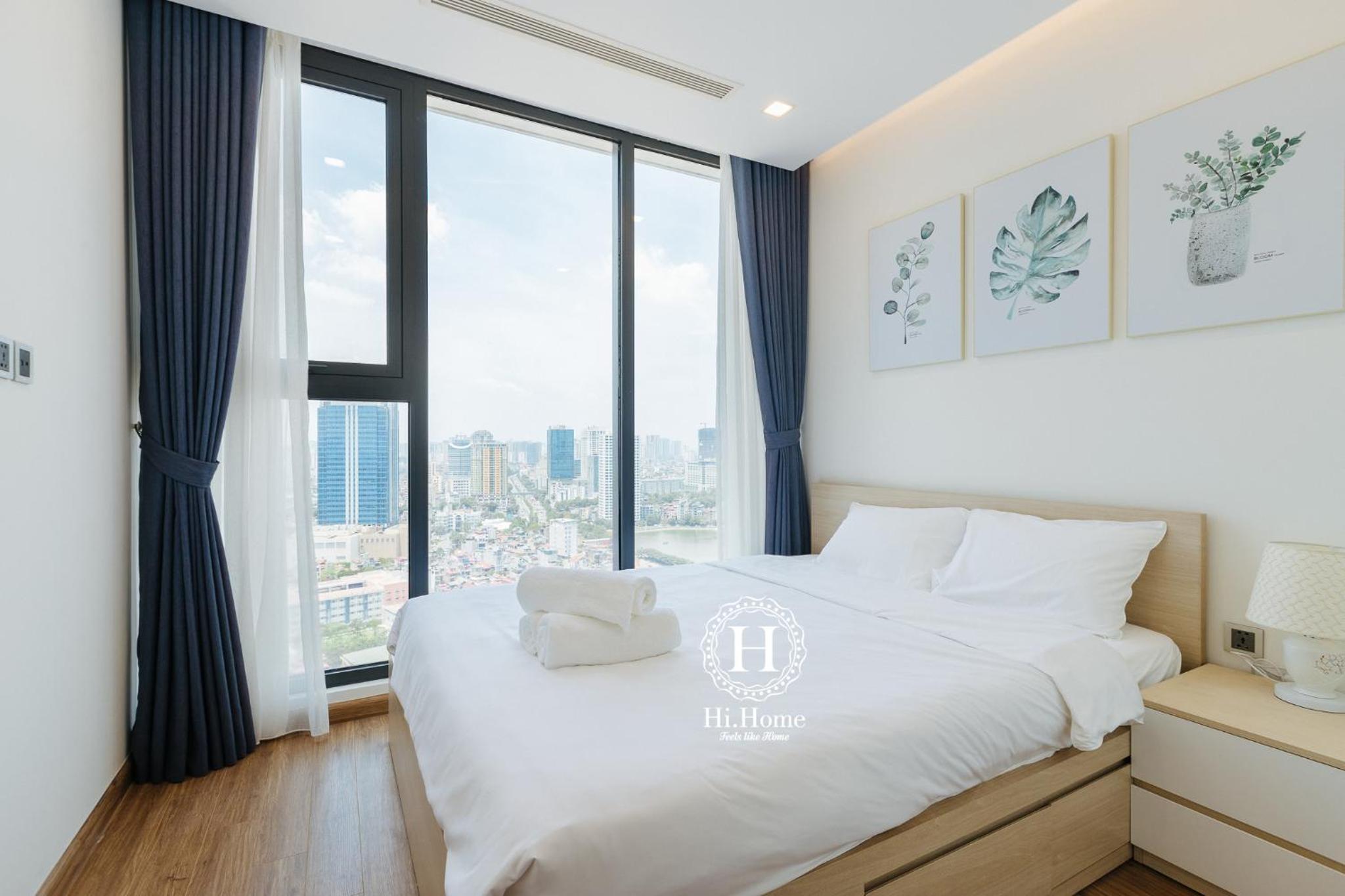 Hi-Home Suites - Vinhomes Metropolis