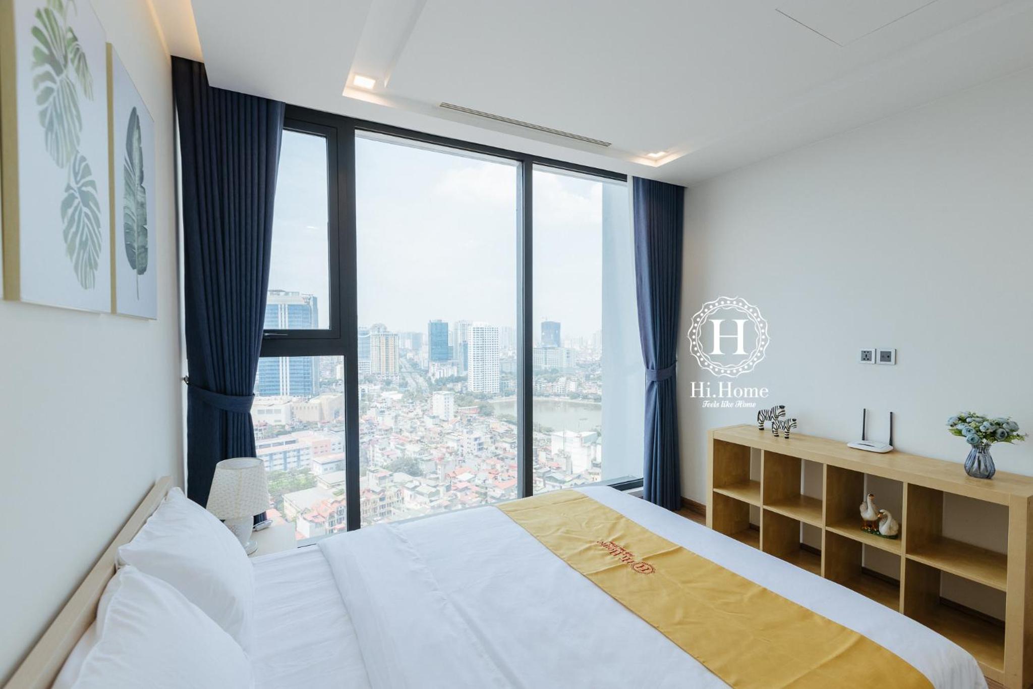 Hi-Home Suites - Vinhomes Metropolis