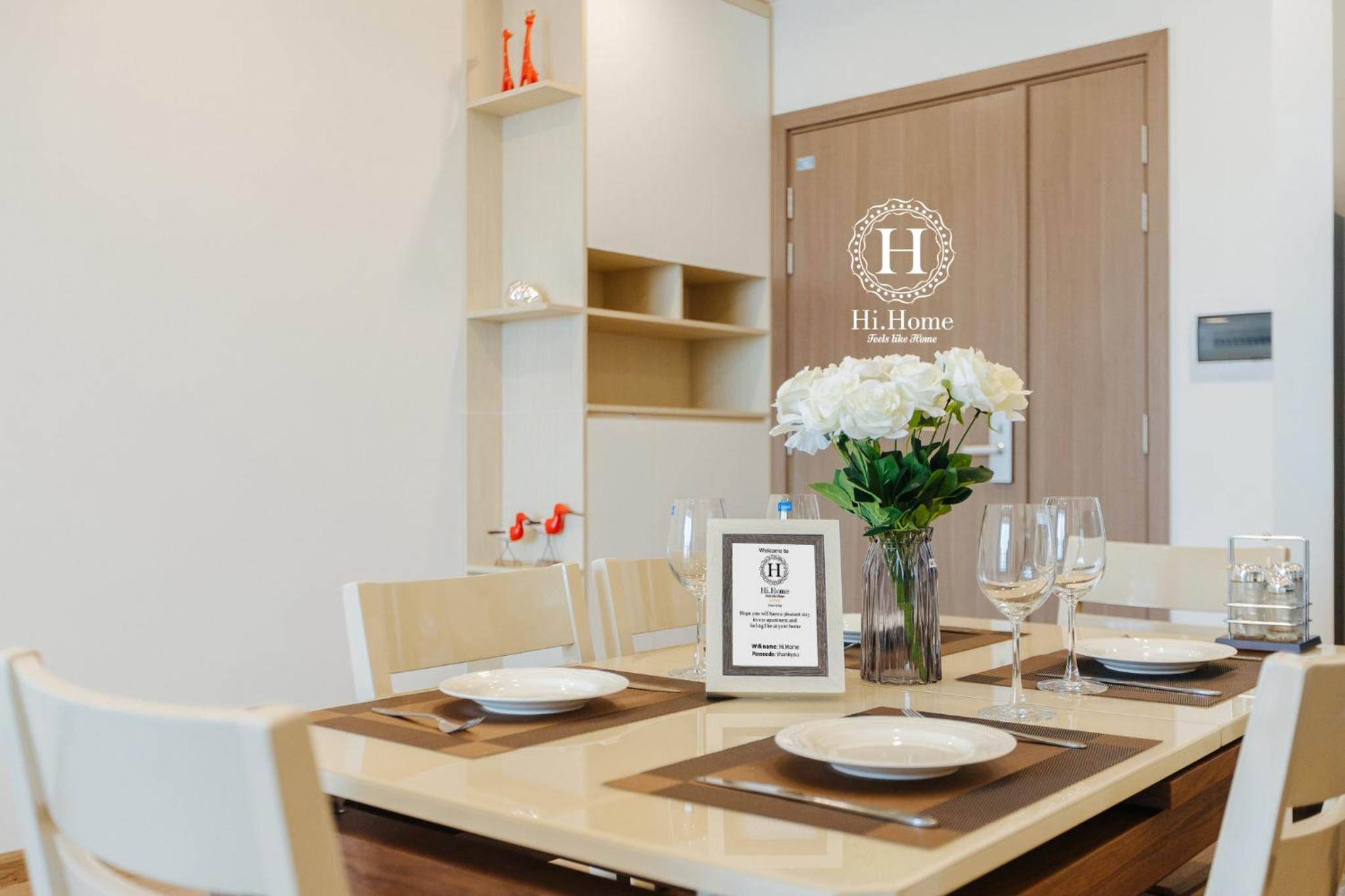 Hi-Home Suites - Vinhomes Metropolis