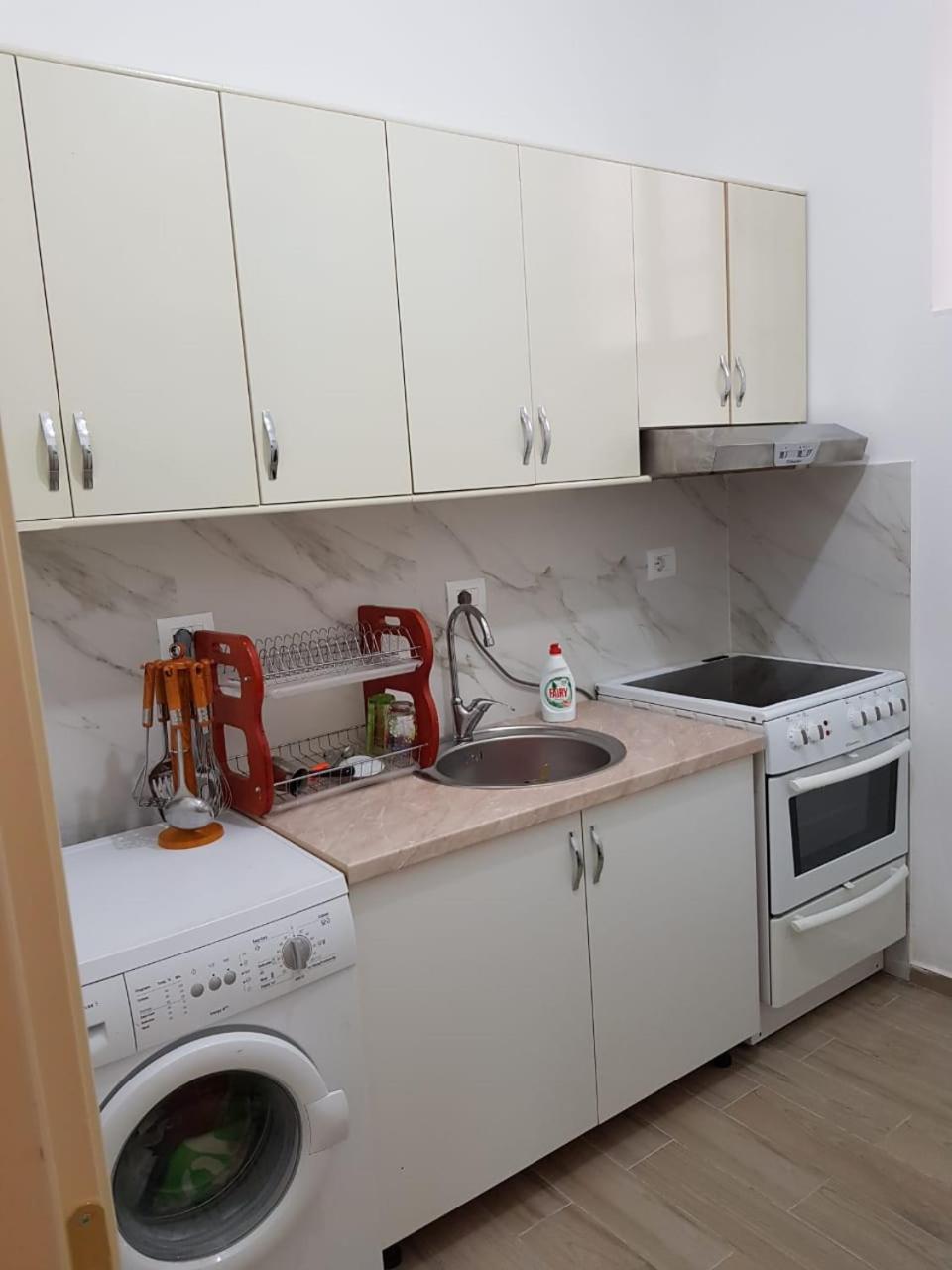 Dimitri Guest House