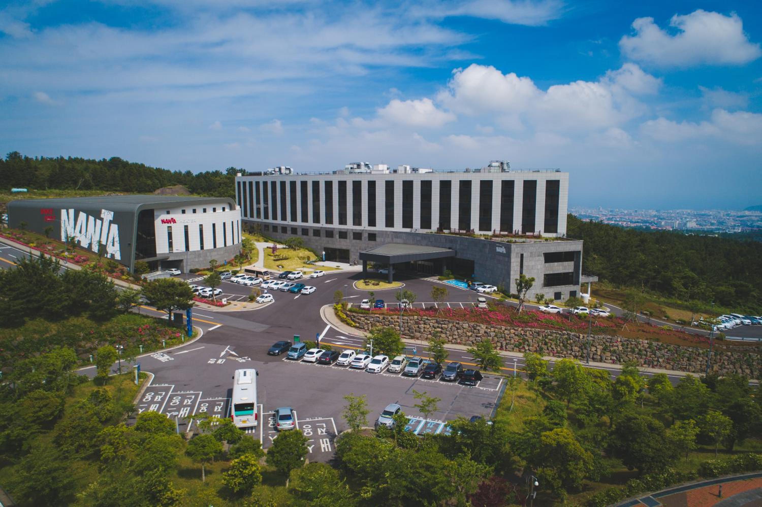 Jeju Vacations - Hotel Nanta Jeju - Property Image 1
