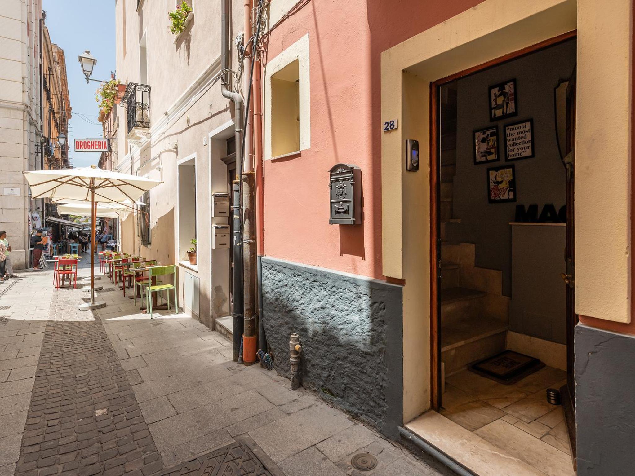 Cagliari Marina House view 3