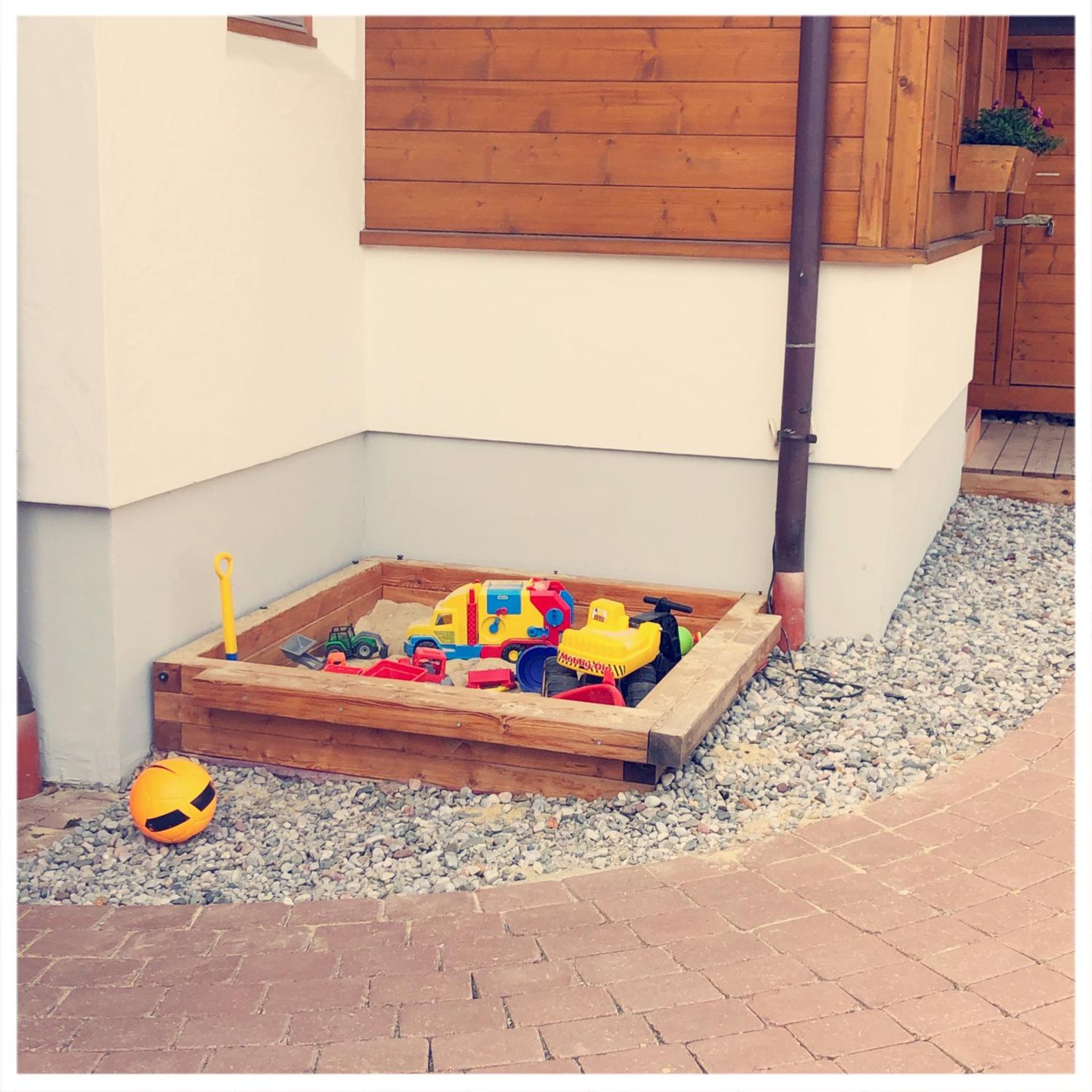 Dorfchalets & Apartments - in Kaprun centre including FREE entry Tauern Spa and Summer Card