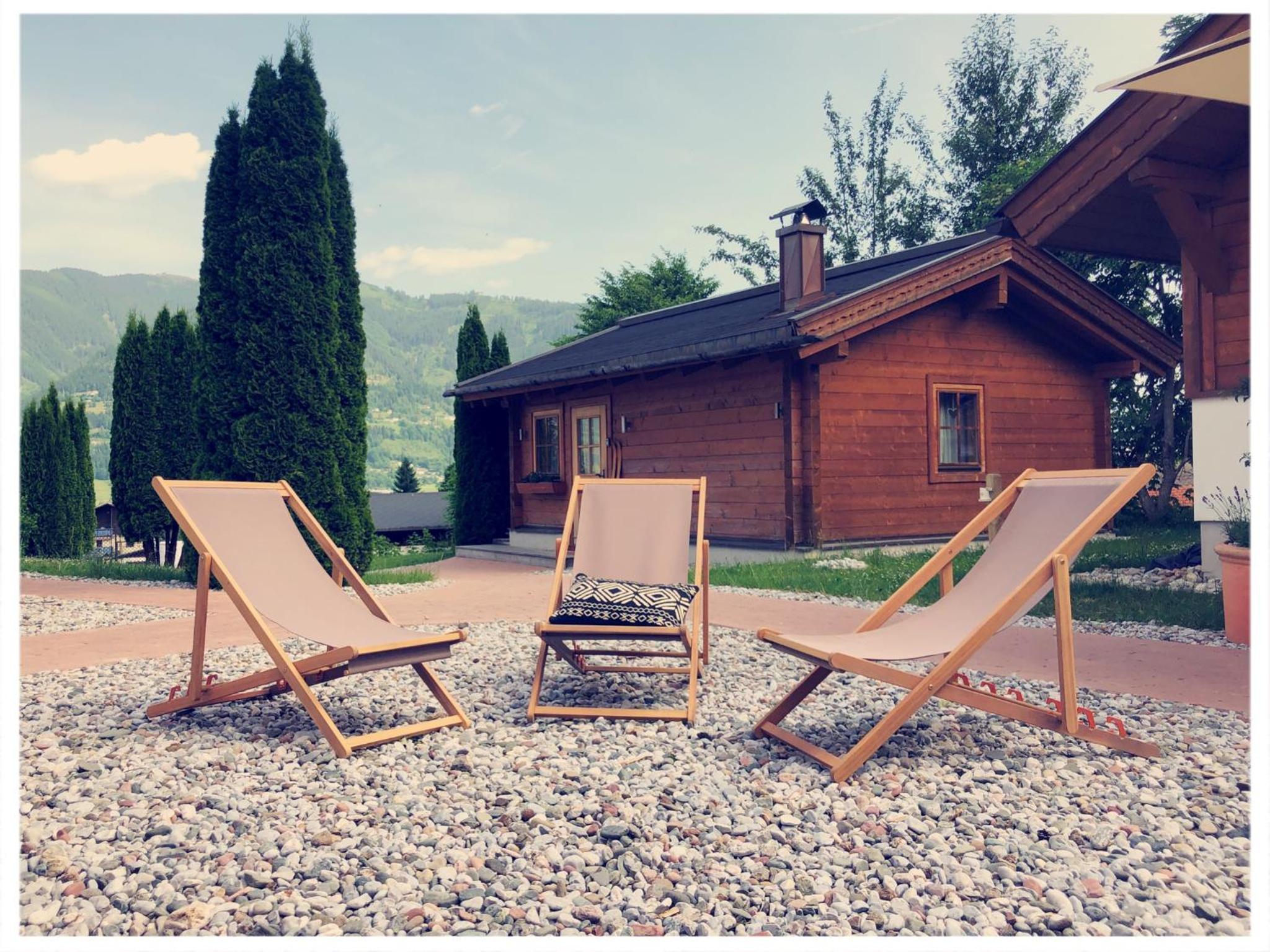 Dorfchalets & Apartments - in Kaprun centre including FREE entry Tauern Spa and Summer Card
