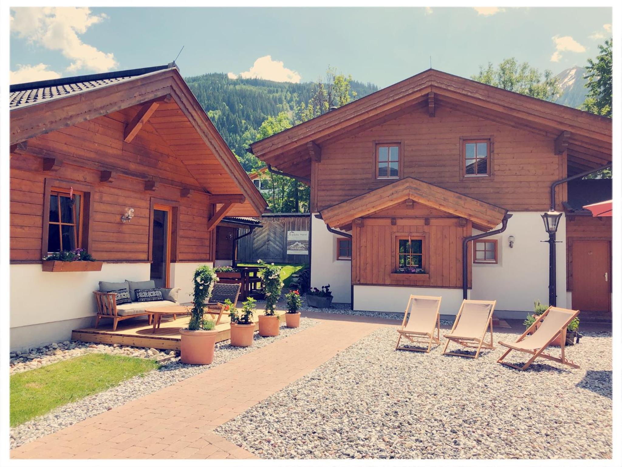 Dorfchalets & Apartments - in Kaprun centre including FREE entry Tauern Spa and Summer Card
