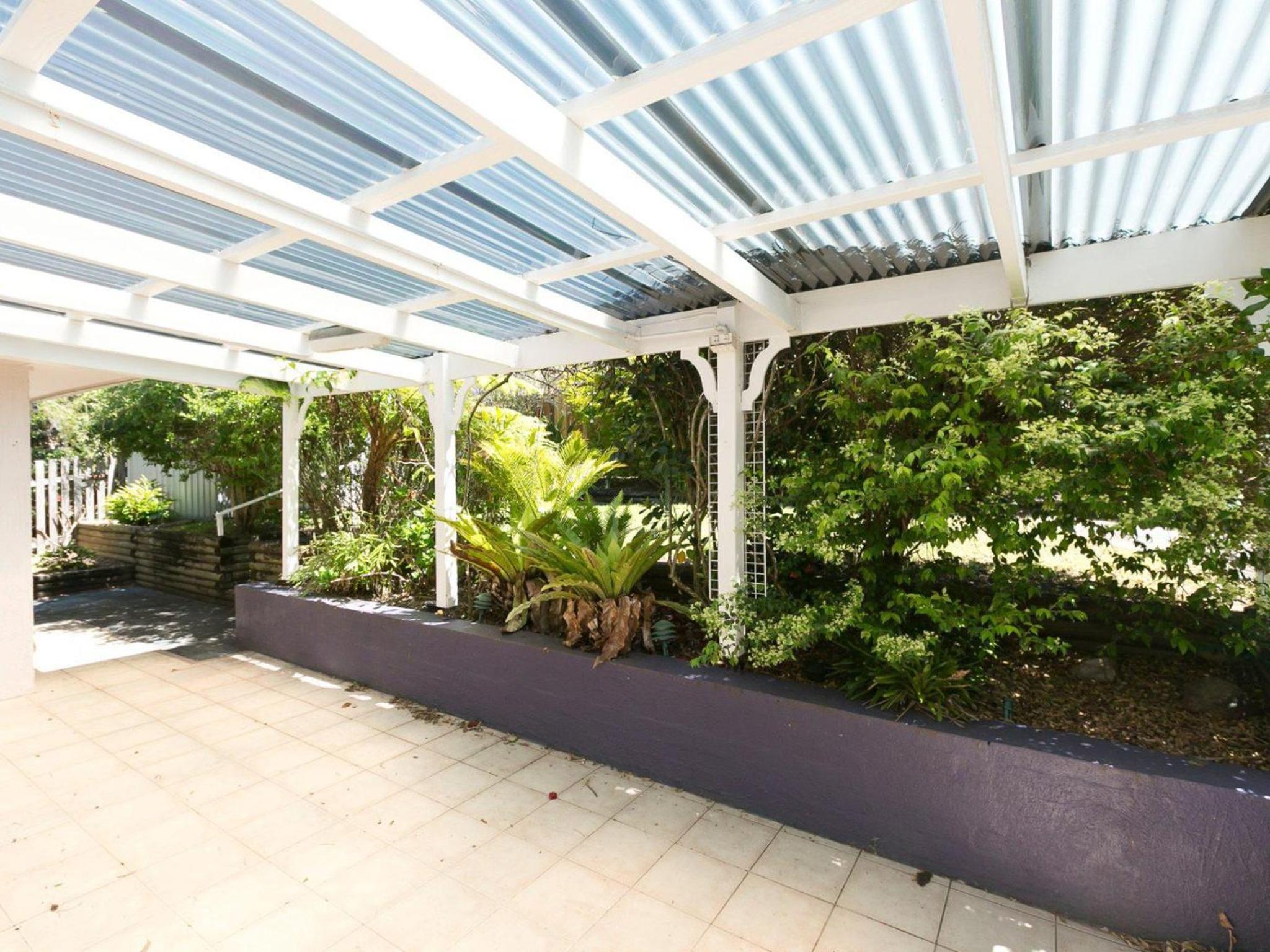 15 Seaview Street