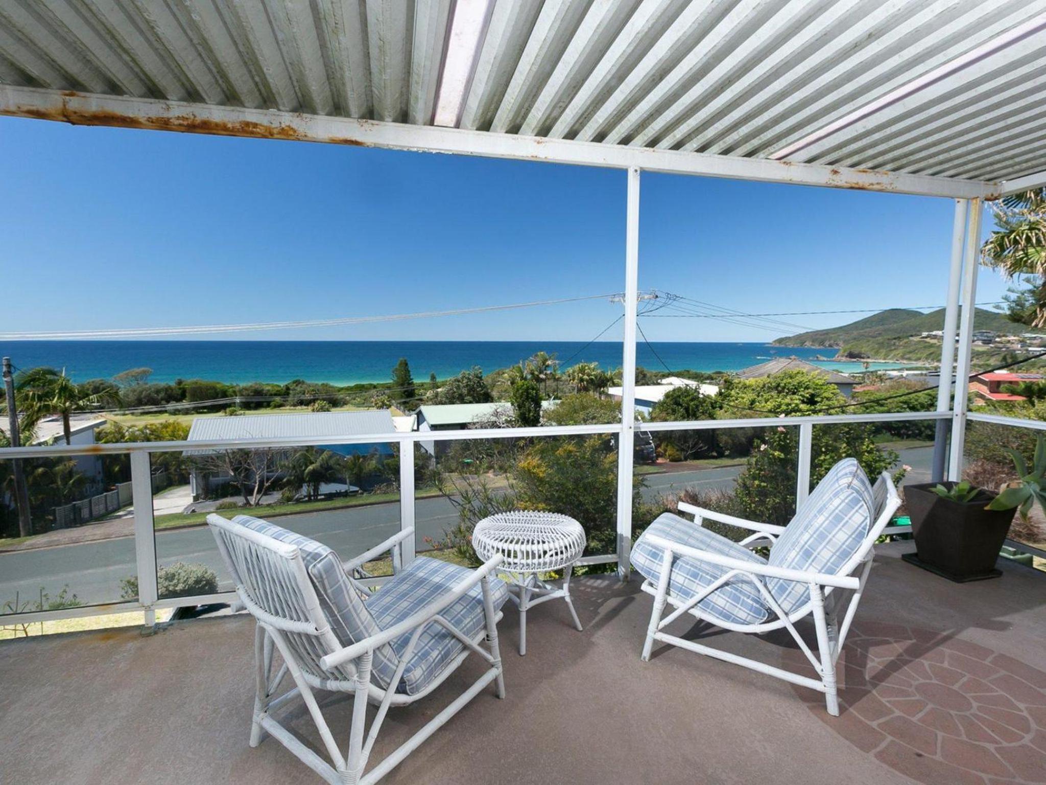 15 Seaview Street