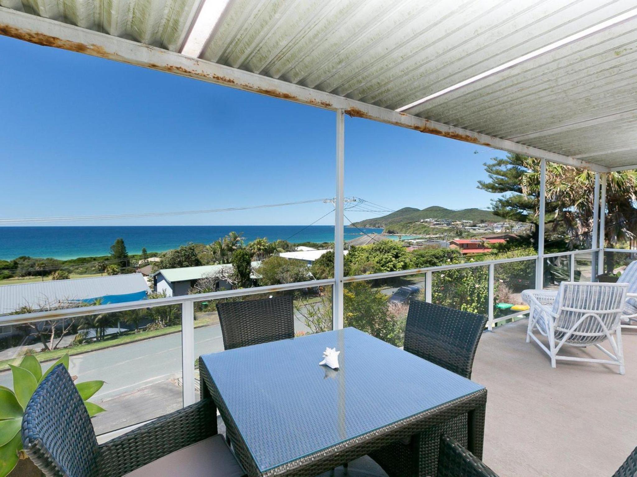 15 Seaview Street