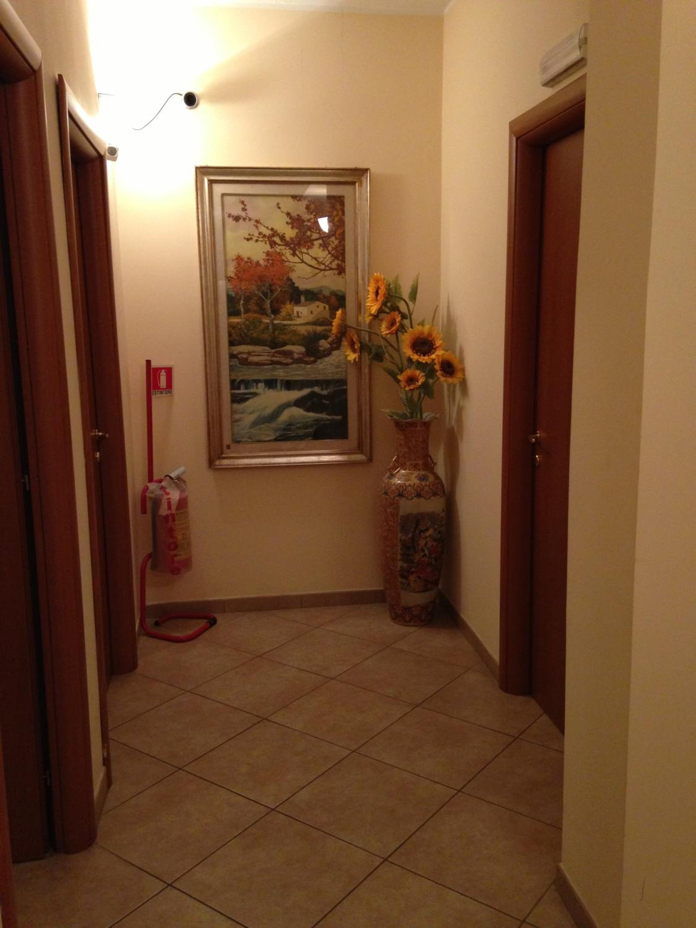 Photo 34