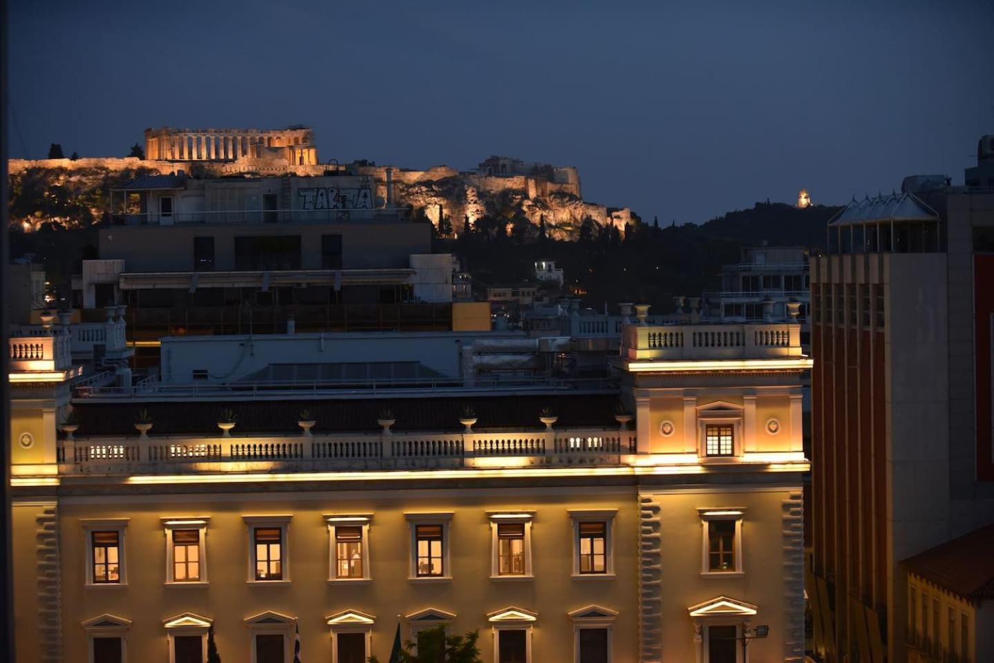 Cozy Apartment in the Heart of Athens 8-1