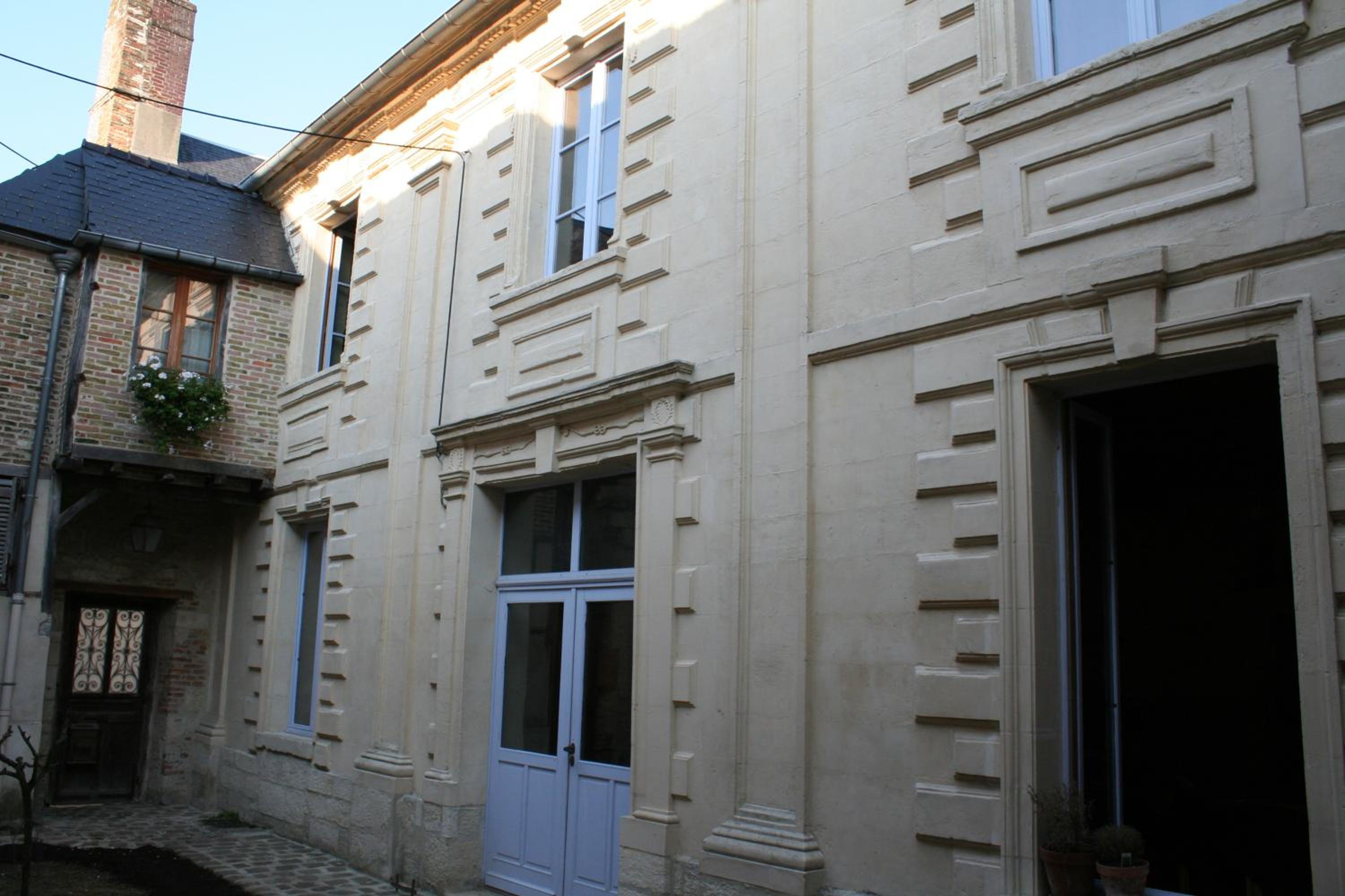 Photo 10